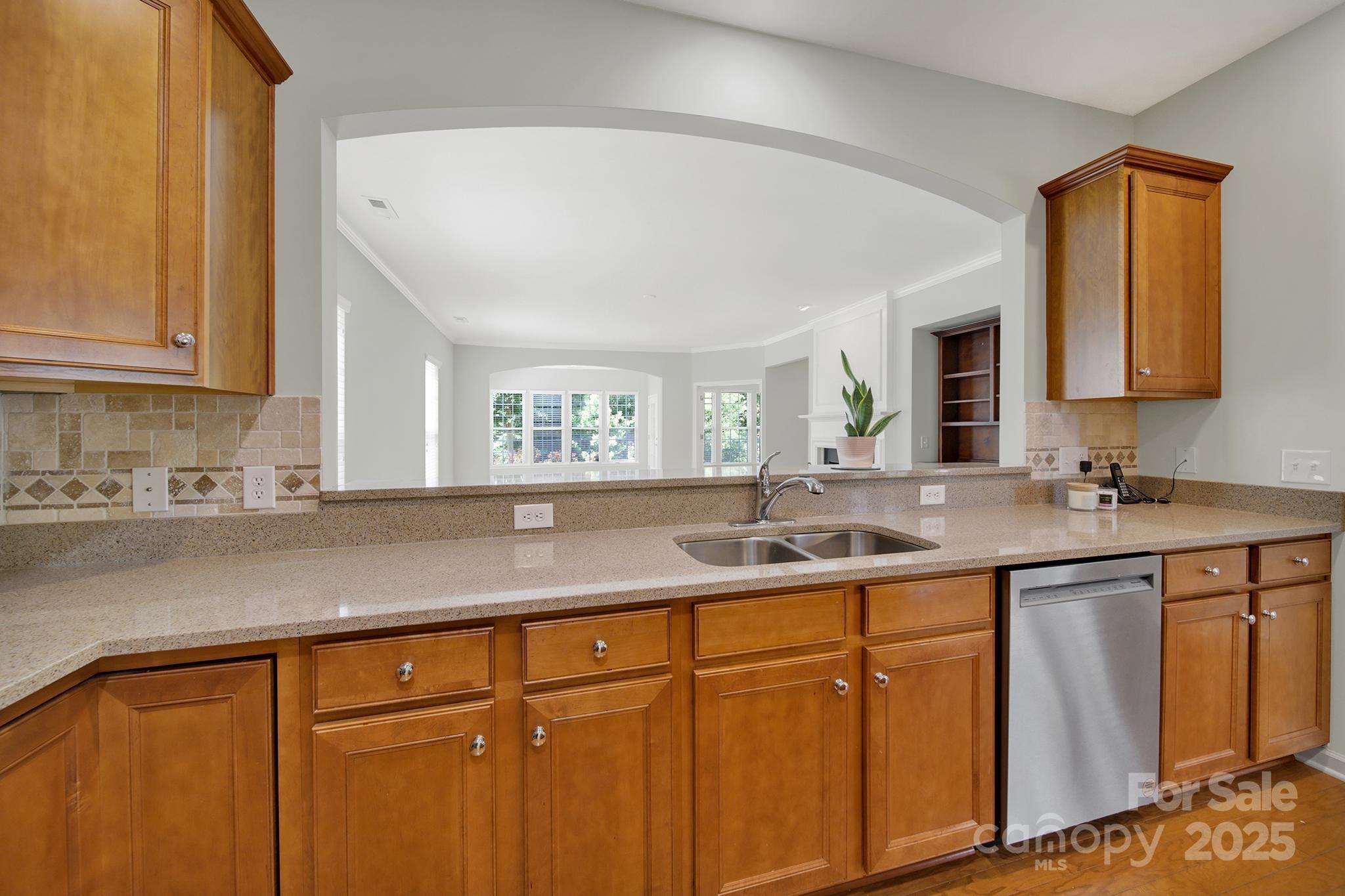 8107 Crater Lake Drive Property Photo 10