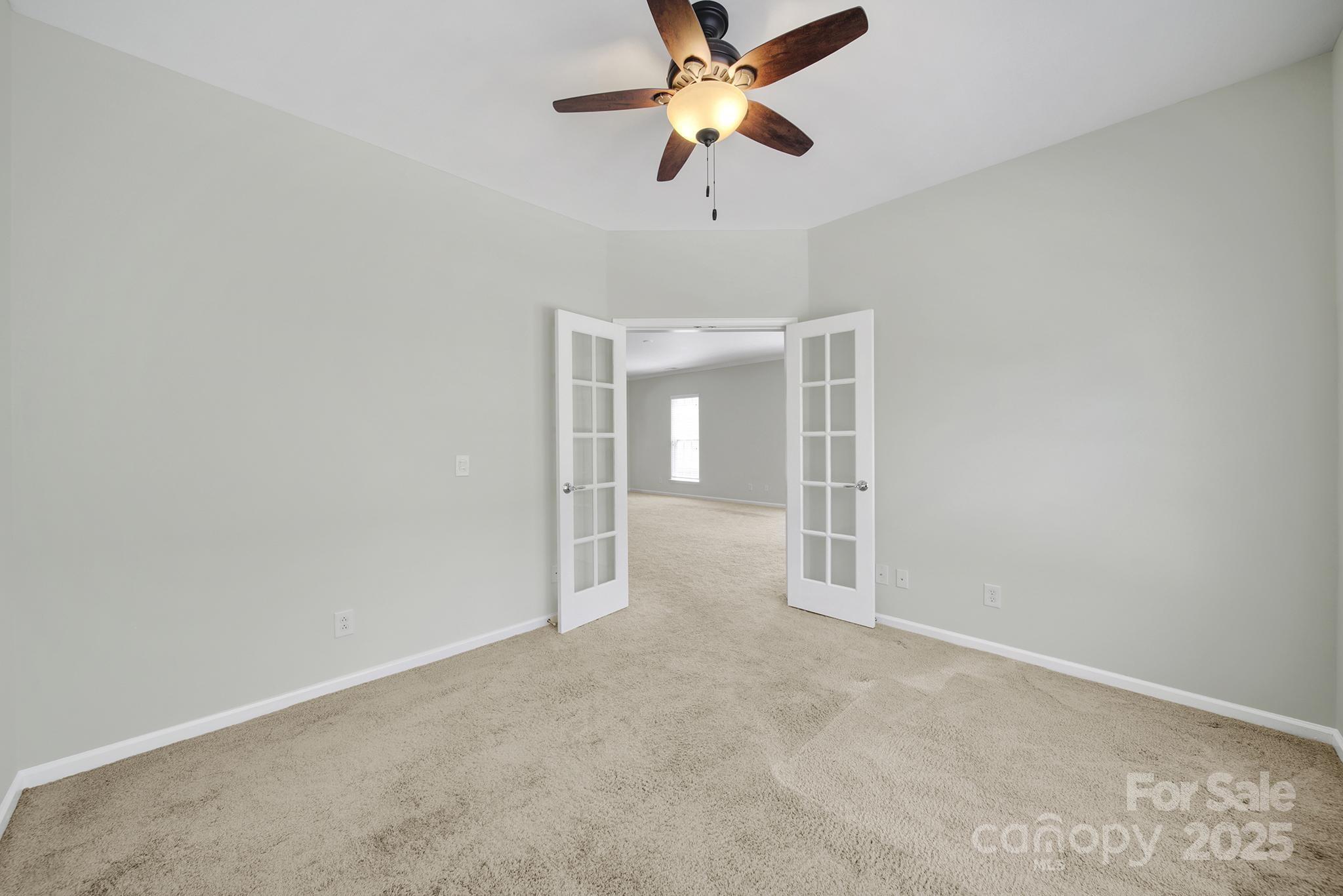 8107 Crater Lake Drive Property Photo 18