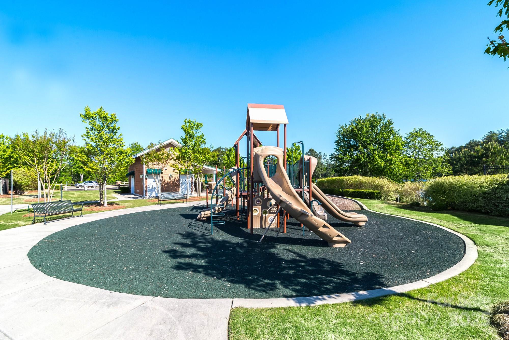 8107 Crater Lake Drive Property Photo 44
