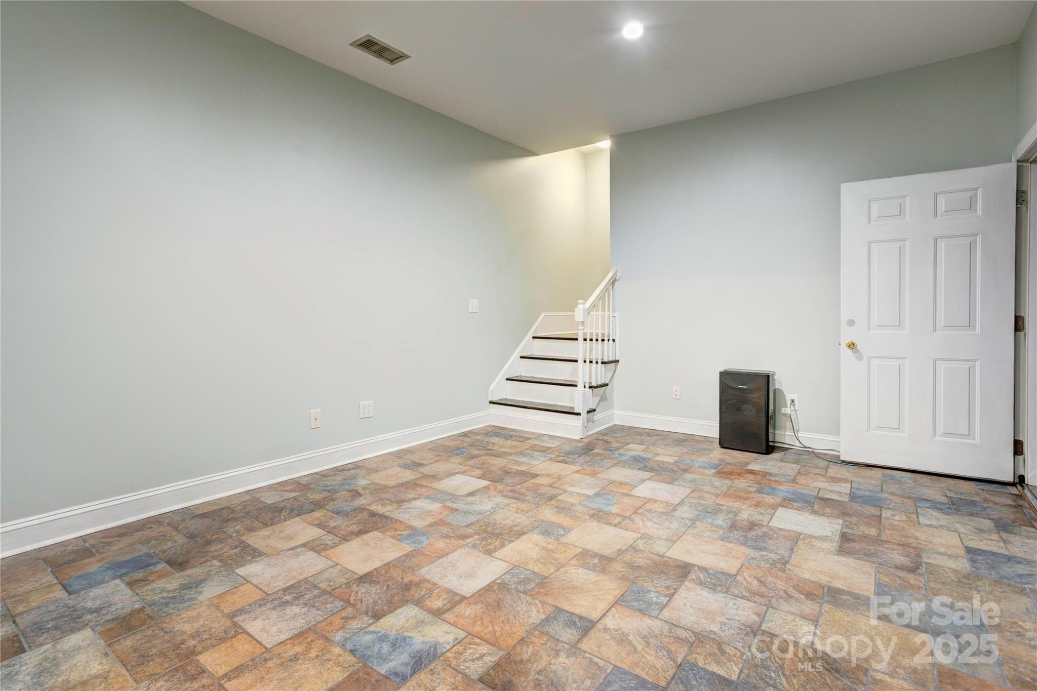 105 Partridge Bluff Drive Property Photo 28