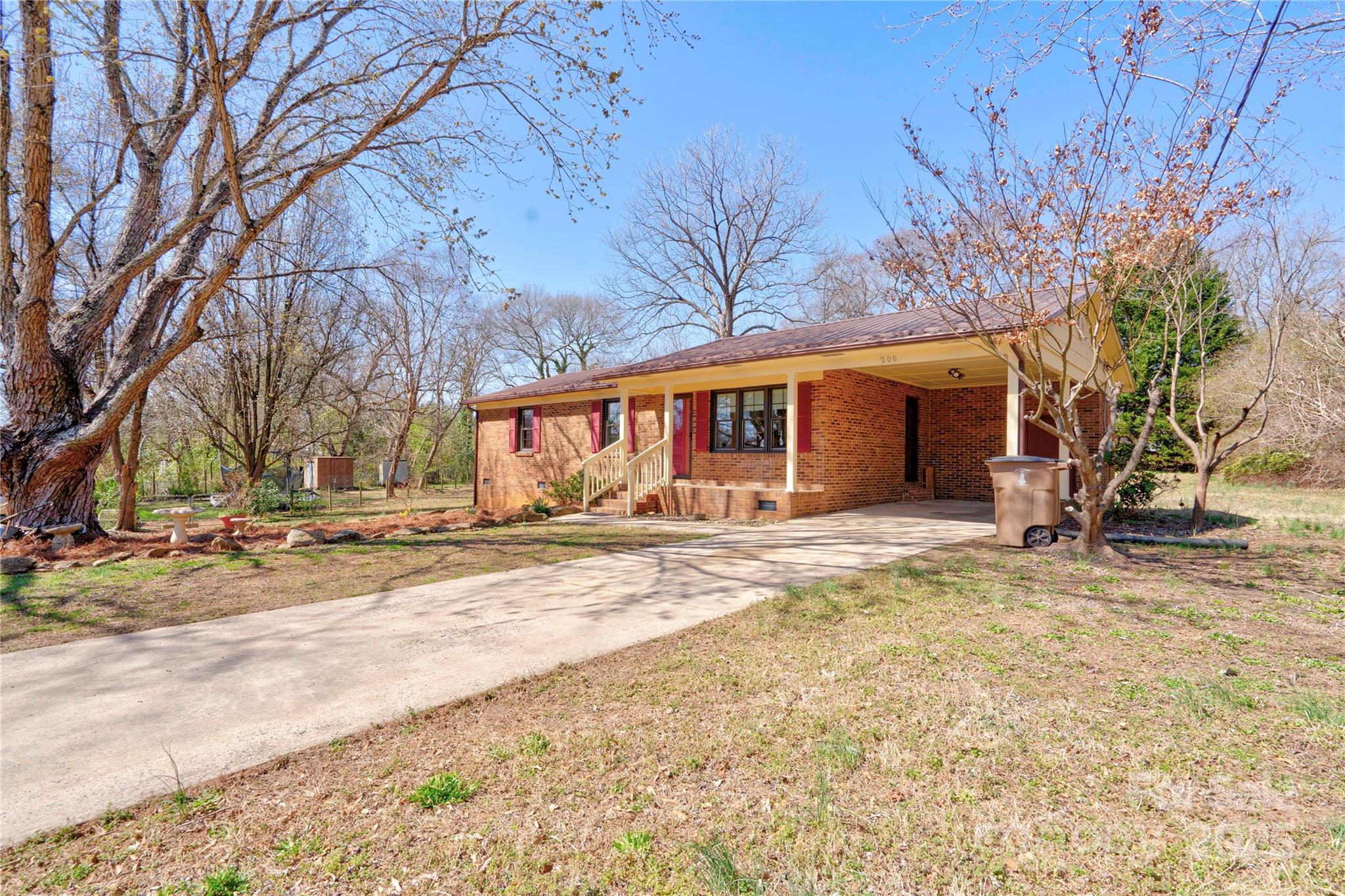 200 Southfork Drive Property Photo