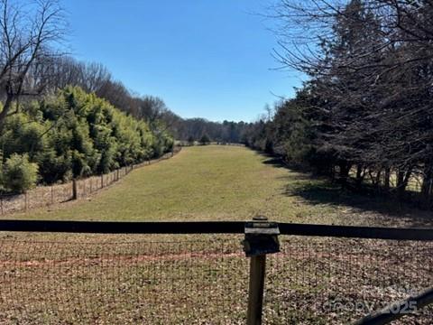 743 Lore Road Property Photo 8