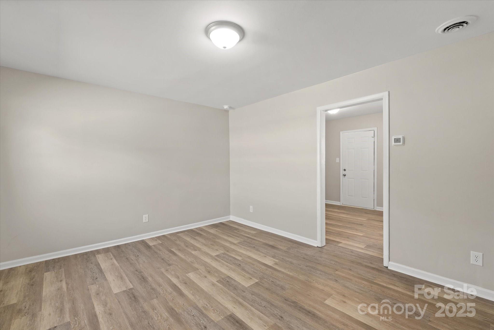 620 Elaine Street Property Photo 3