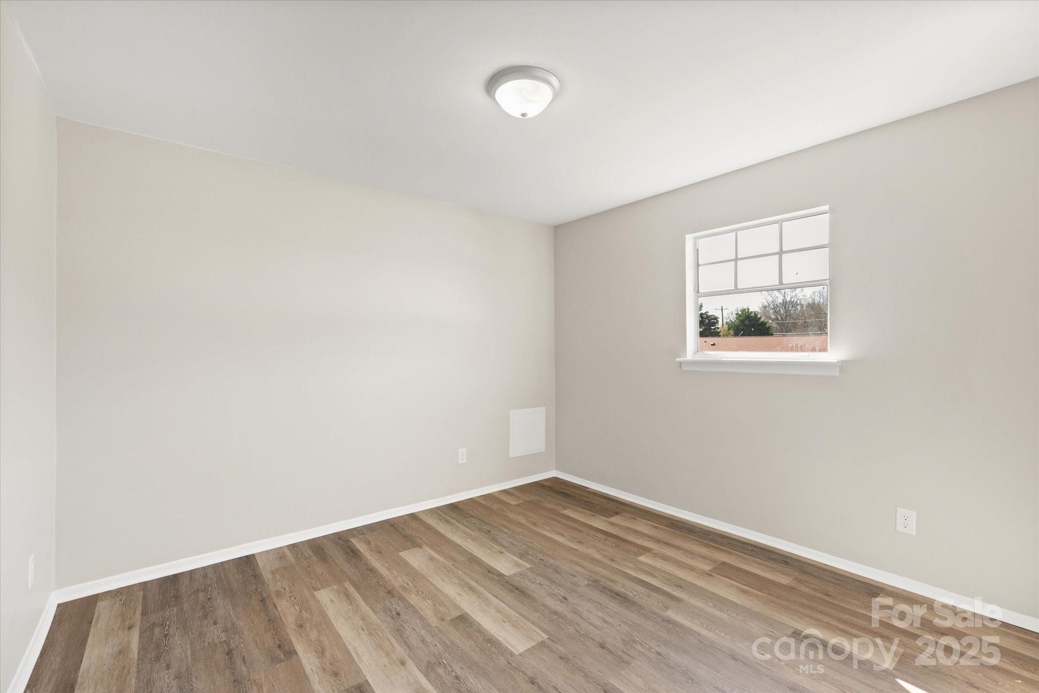 620 Elaine Street Property Photo 17