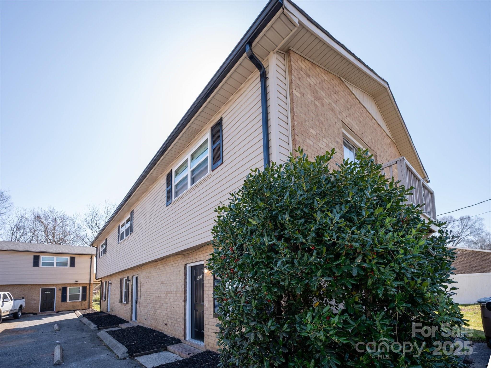 620 Elaine Street Property Photo 34