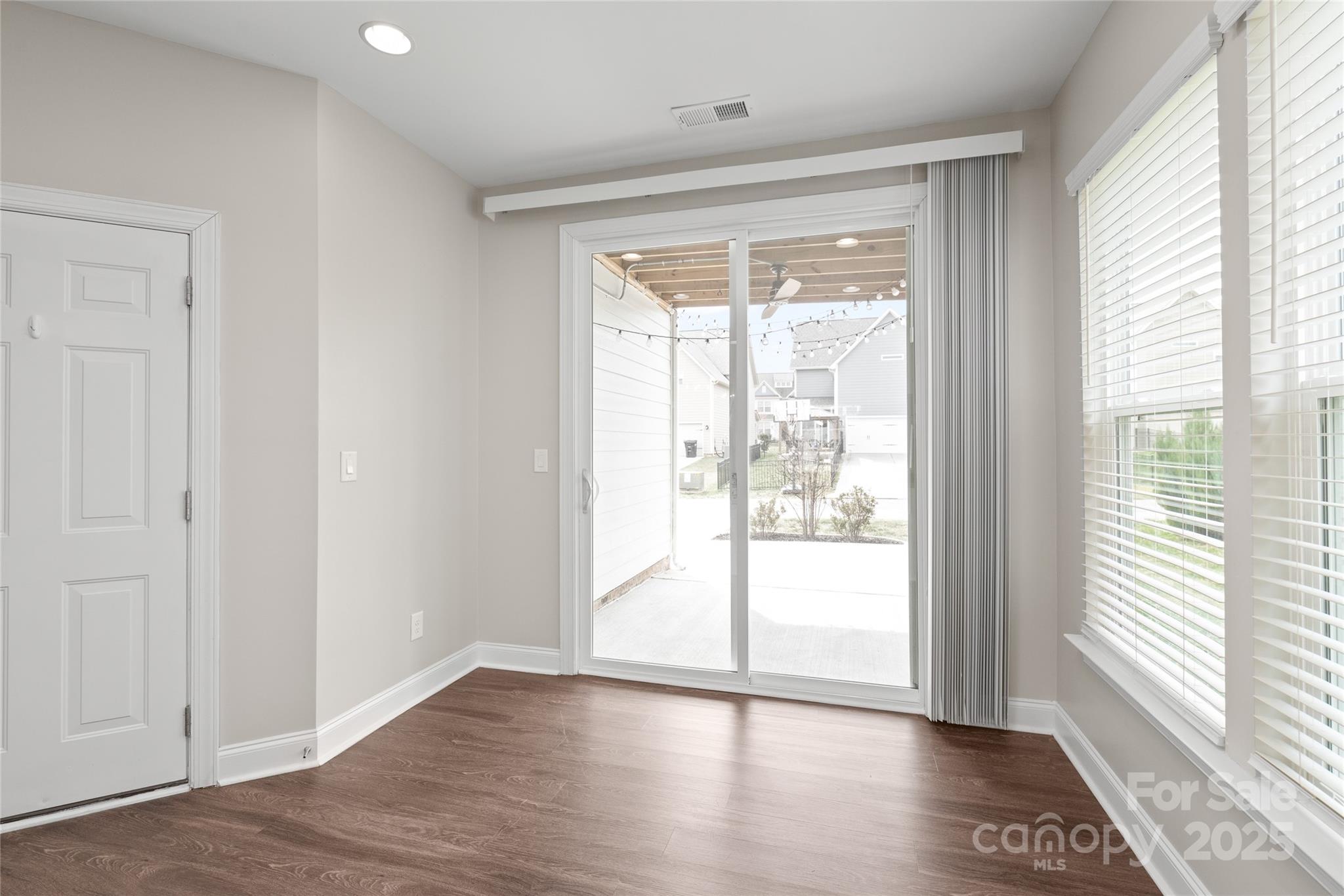 3017 Woodlands Creek Drive Property Photo 11