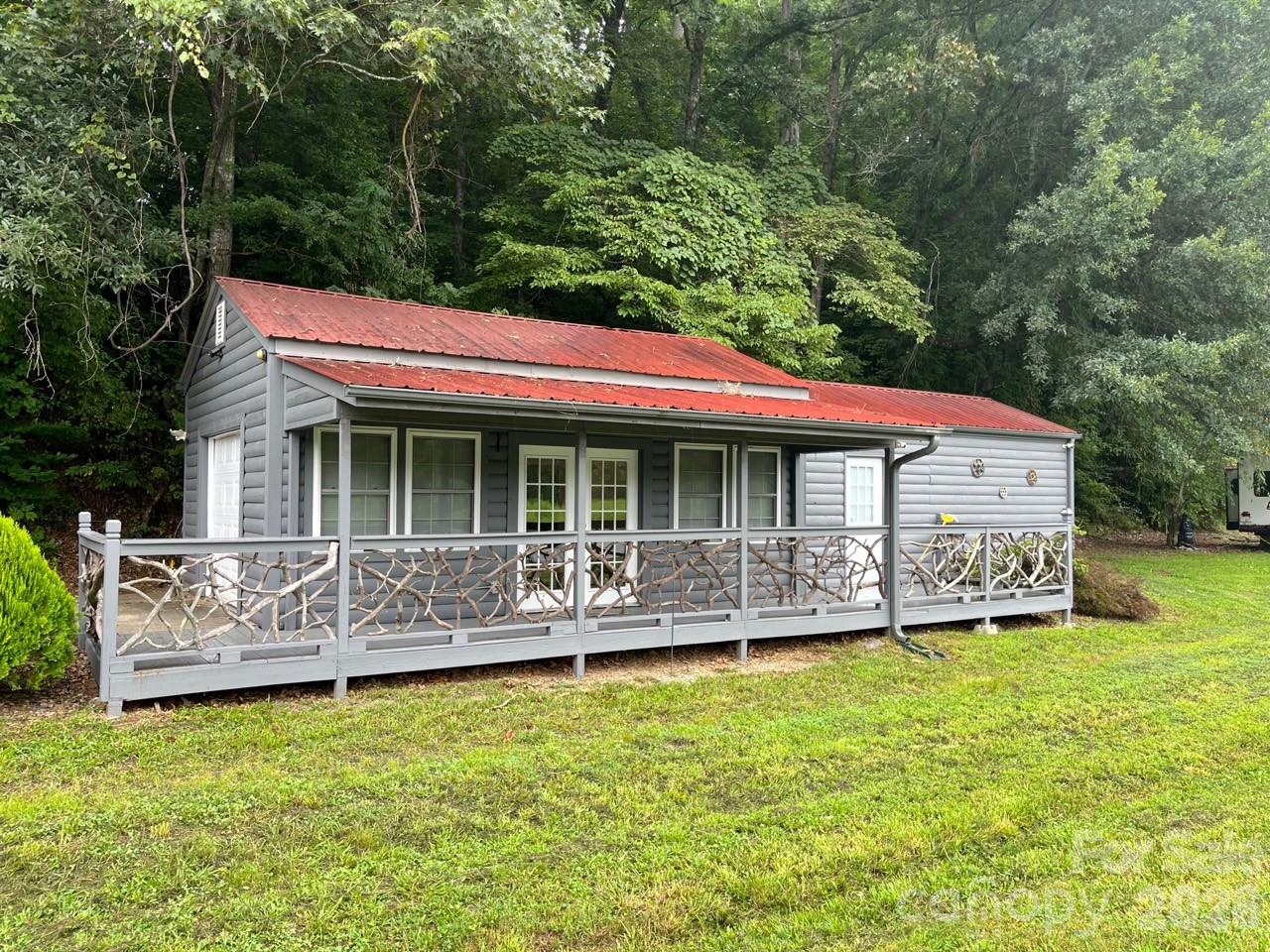 1961 Cane Creek Road Property Photo 1