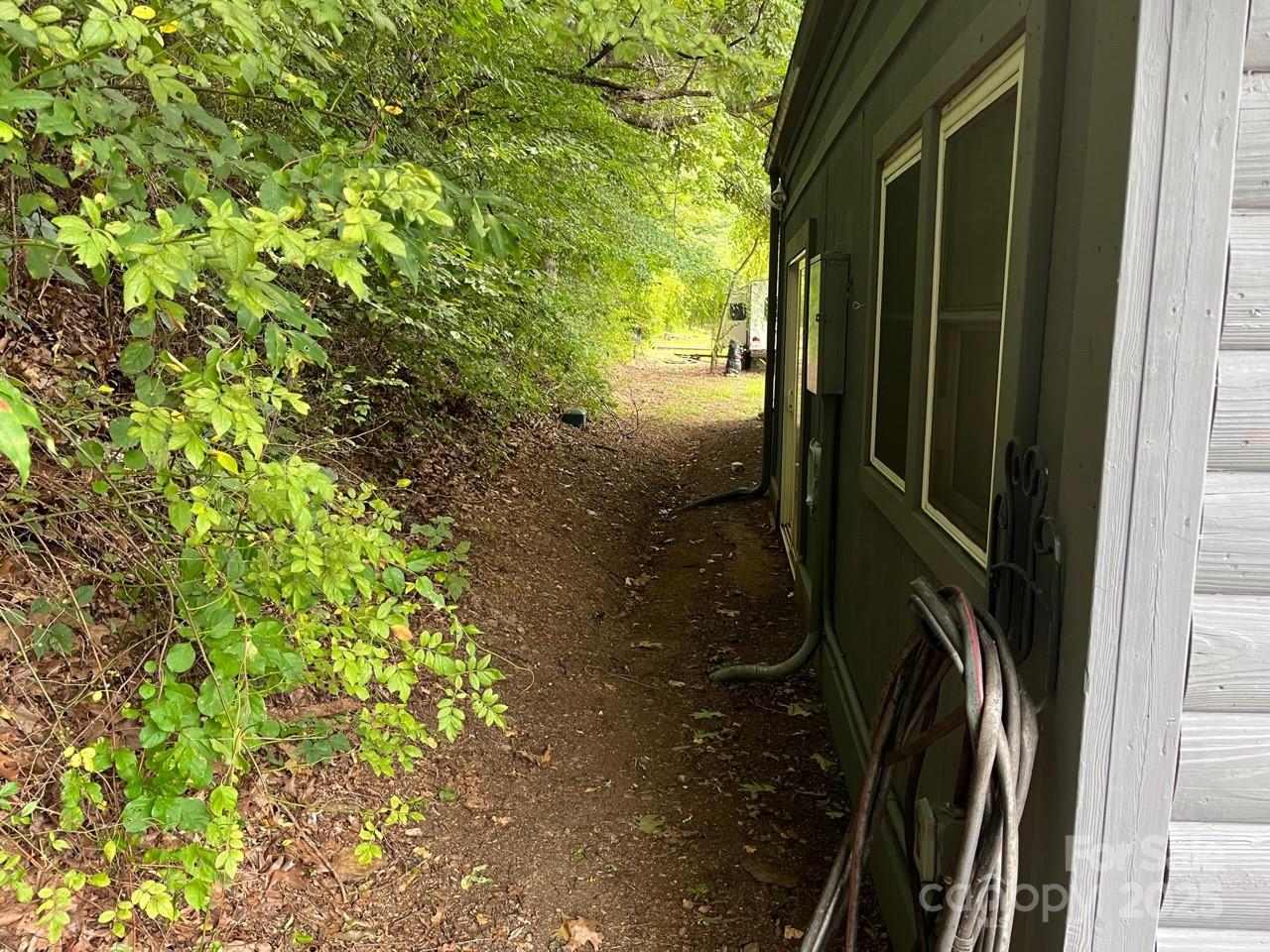 1961 Cane Creek Road Property Photo 6