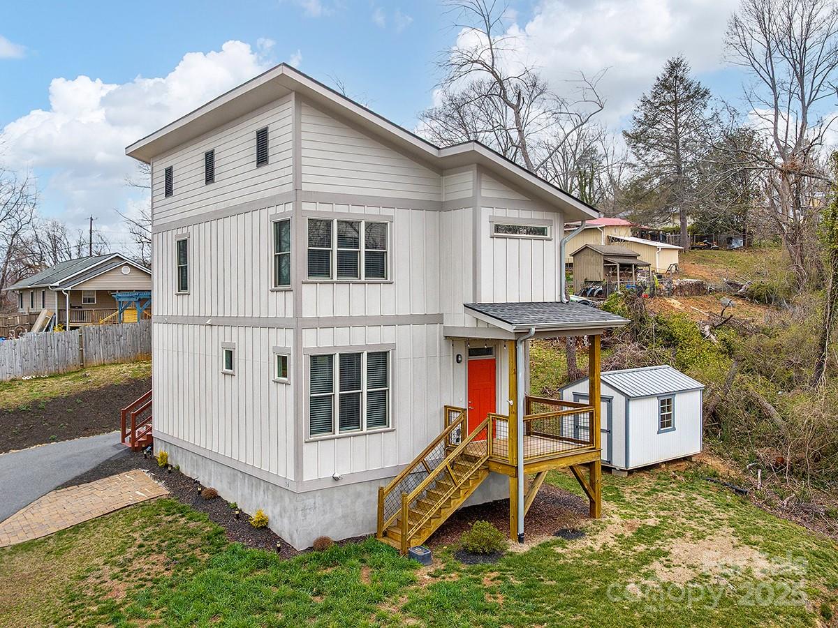 34 Walnut Lane Property Photo