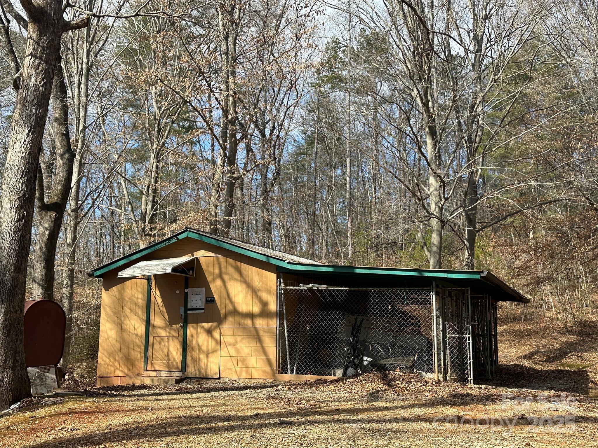 526 Lentz Road Property Photo 8
