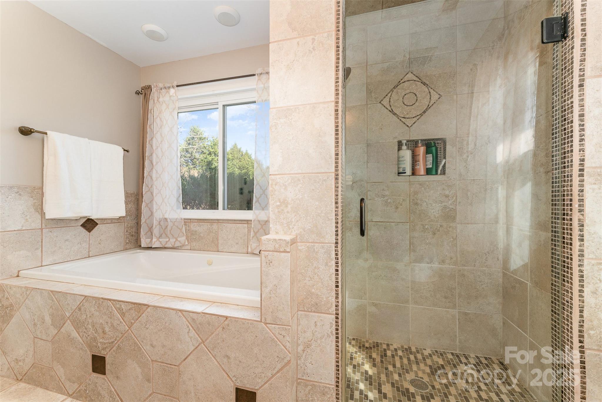 1456 N Main Street Property Photo 12
