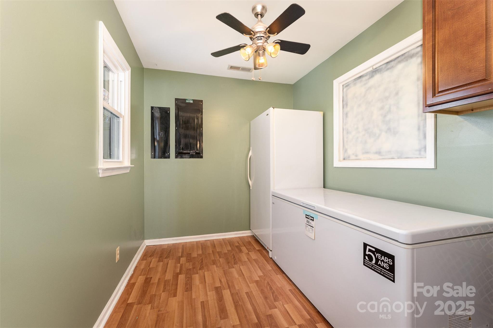 1456 N Main Street Property Photo 15