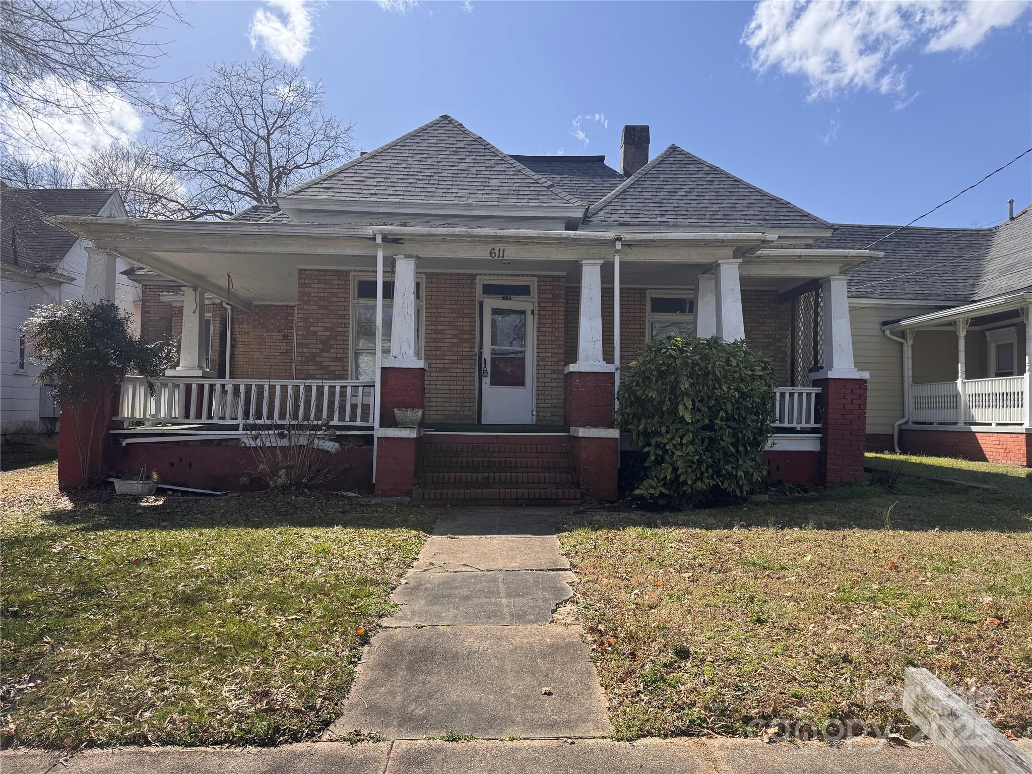611 4th Street Property Photo