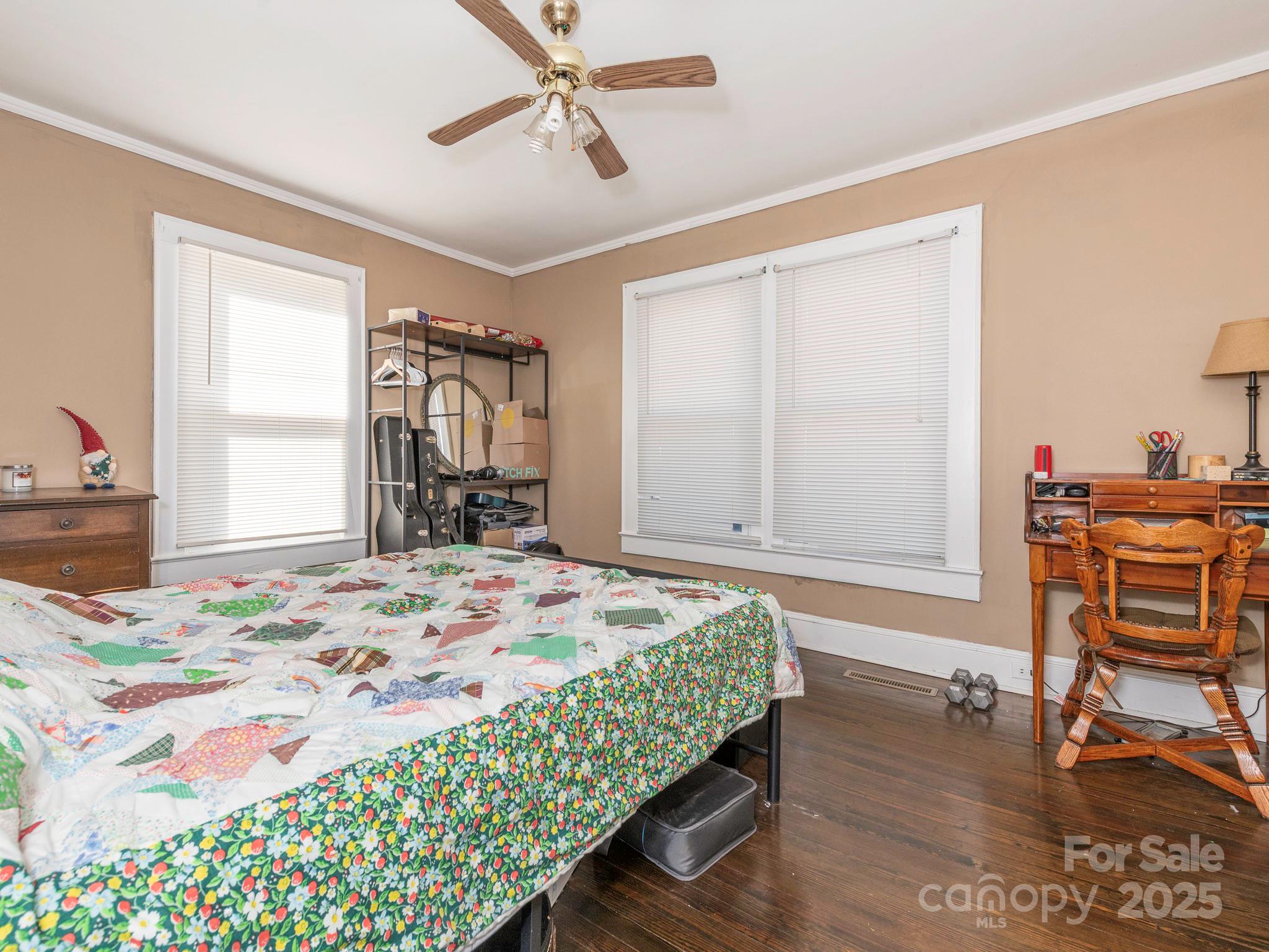 707 Oakshade Avenue Property Photo 6