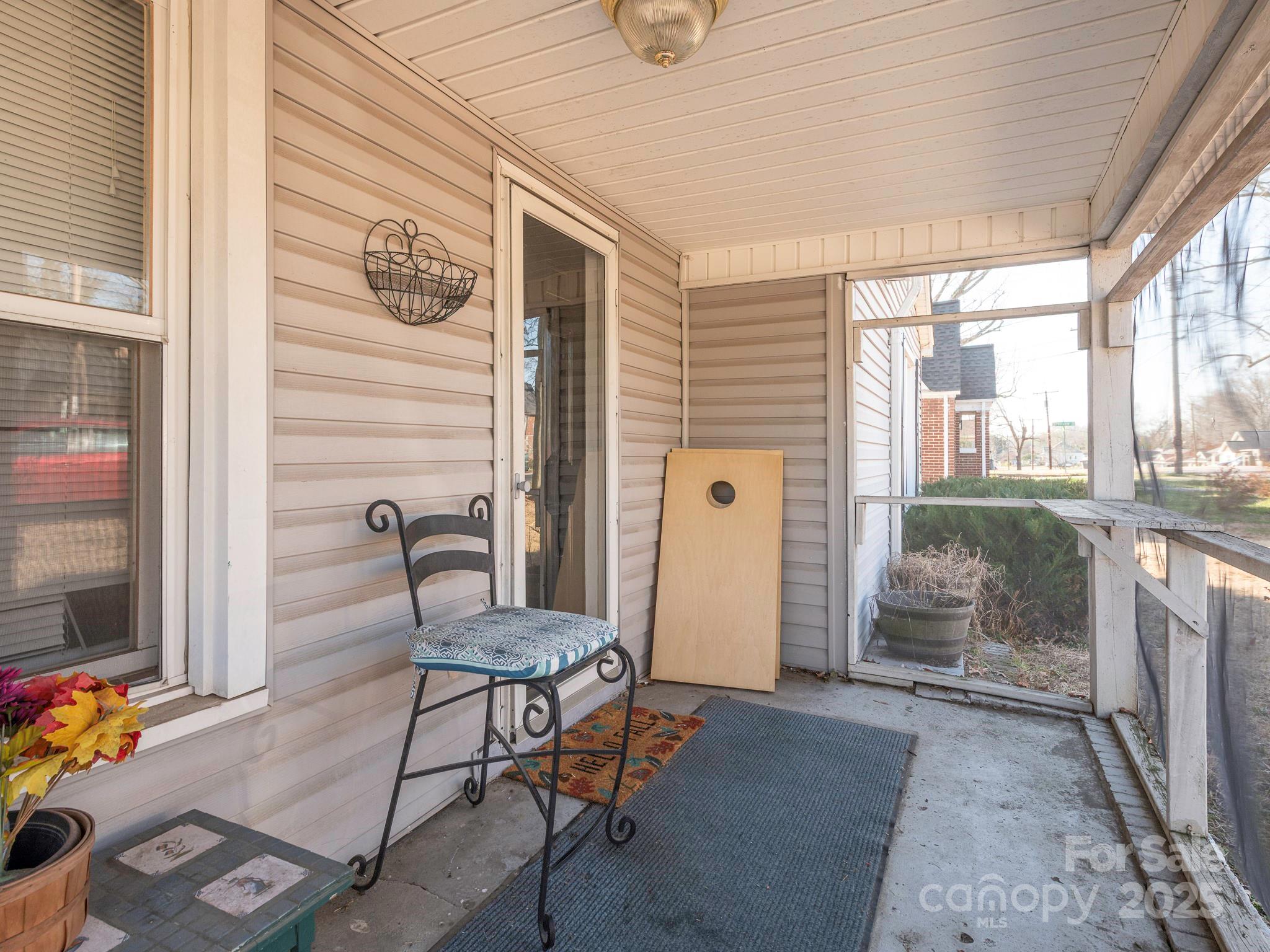 707 Oakshade Avenue Property Photo 14