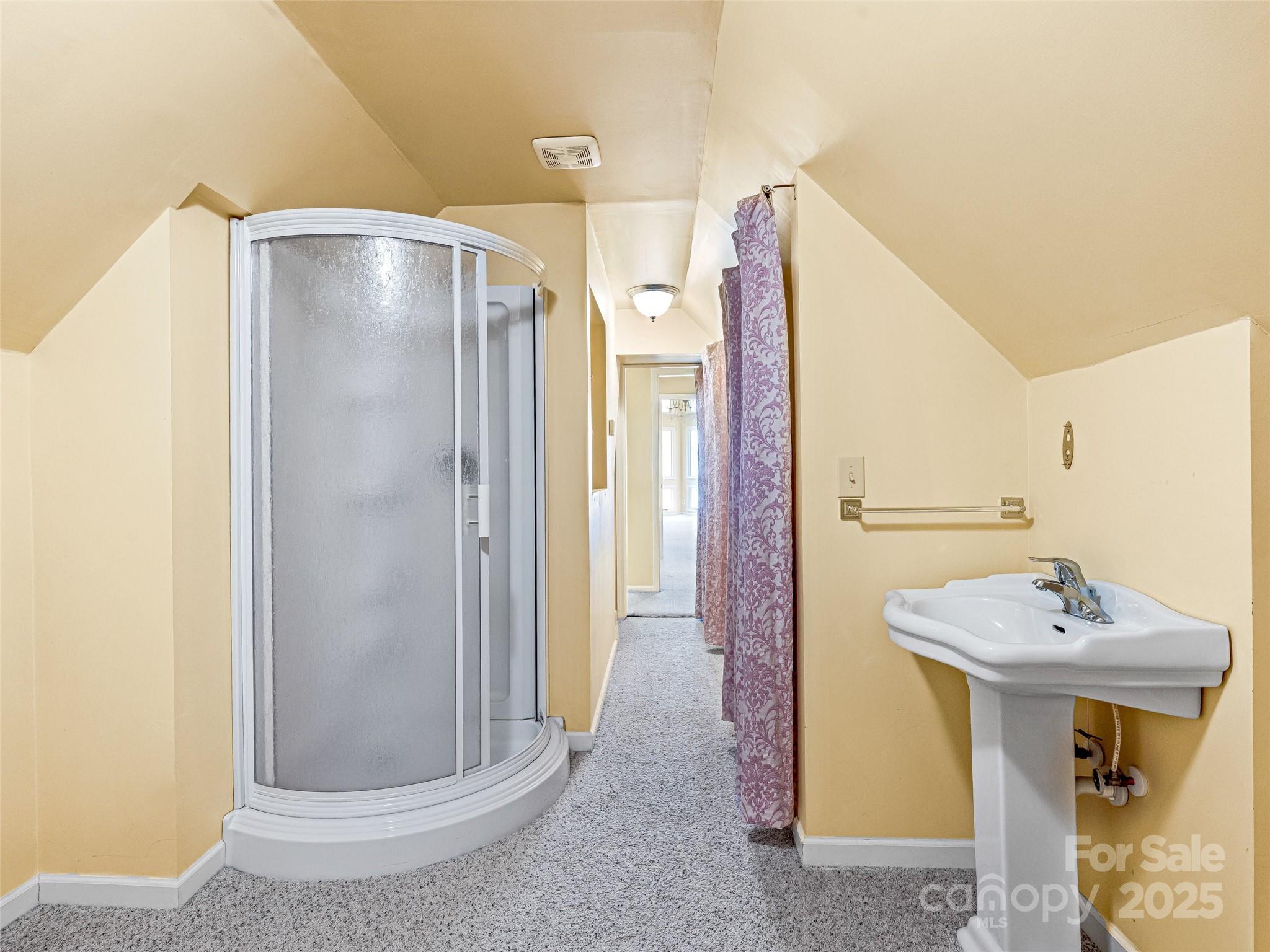 140 Overlook Drive Property Photo 40