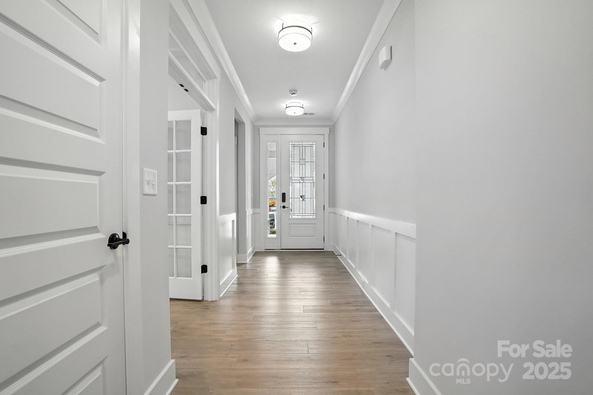 121 N Prestwick Way 43 Property Photo 5