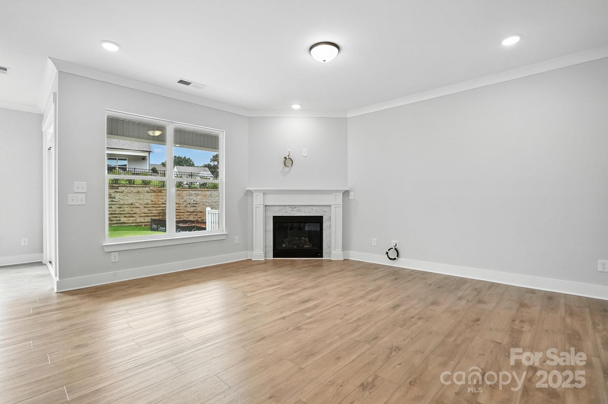 121 N Prestwick Way 43 Property Photo 12