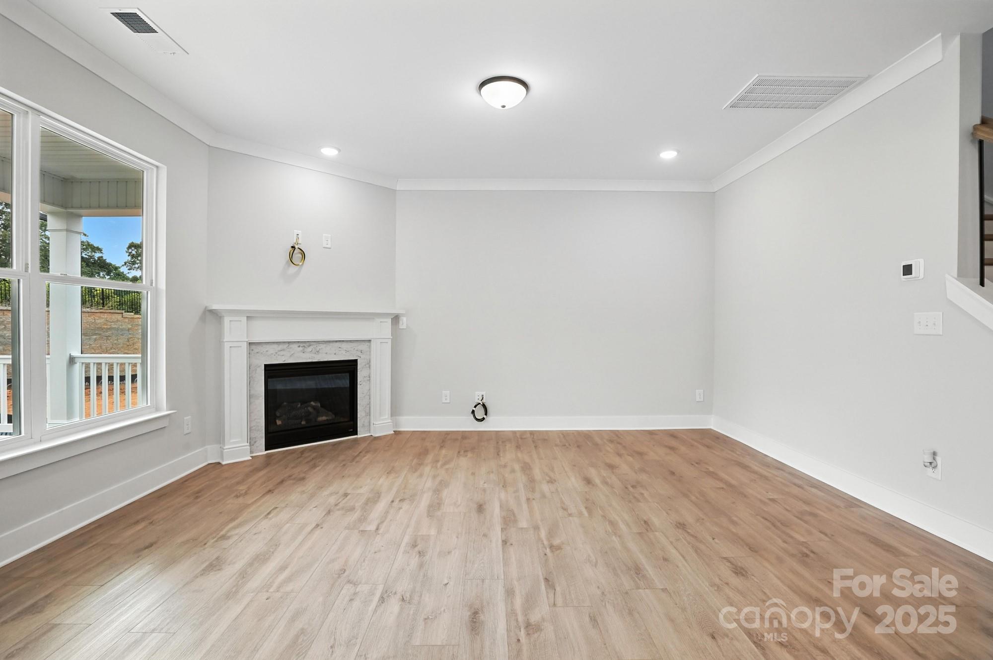 121 N Prestwick Way 43 Property Photo 13