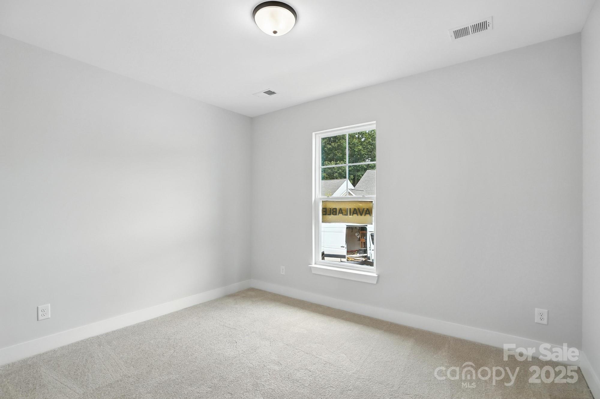 121 N Prestwick Way 43 Property Photo 32