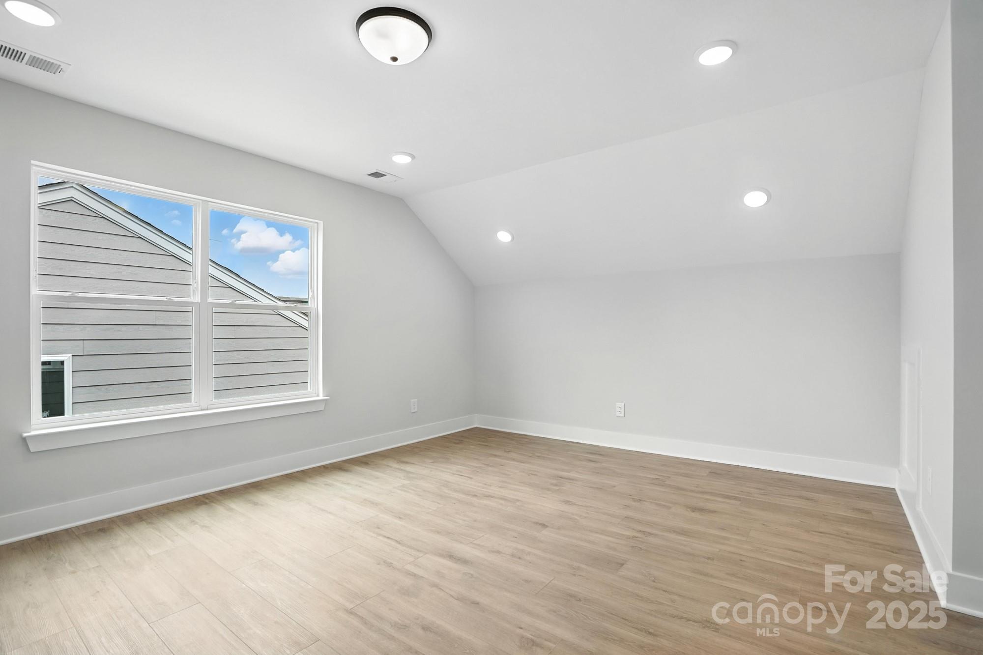 121 N Prestwick Way 43 Property Photo 35