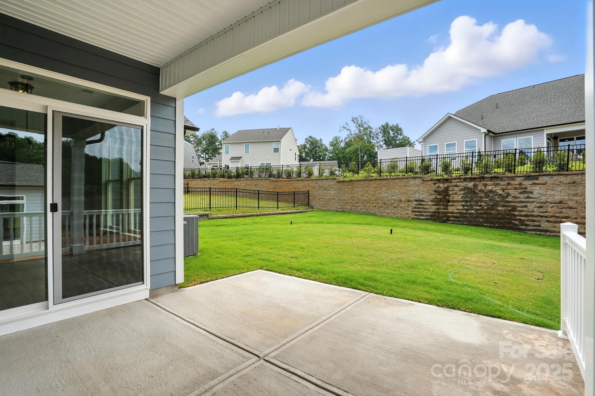 121 N Prestwick Way 43 Property Photo 42