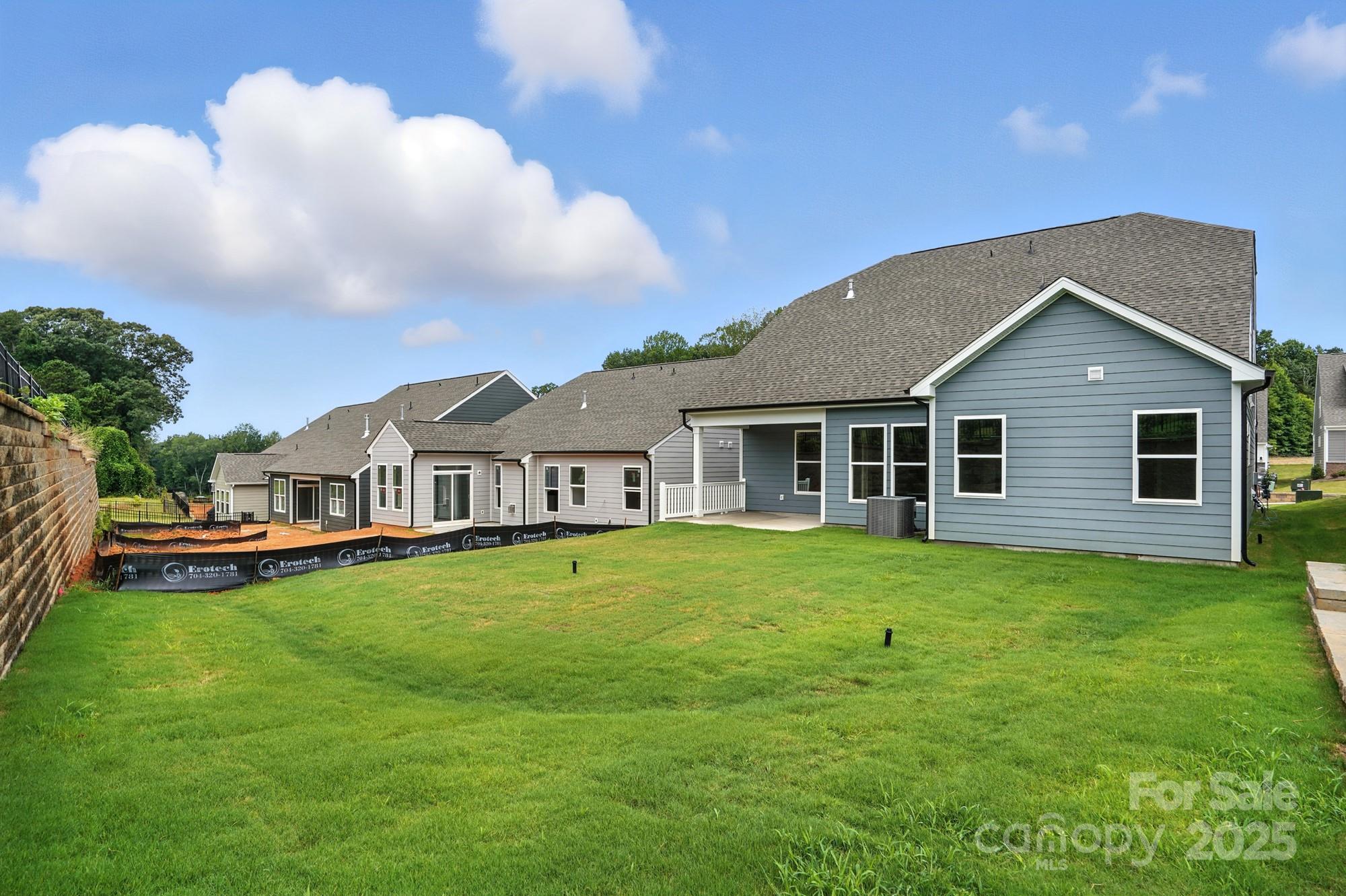 121 N Prestwick Way 43 Property Photo 45