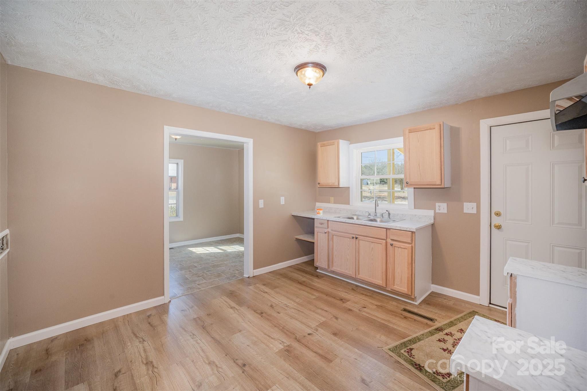 15 Gumtree Street Property Photo 6