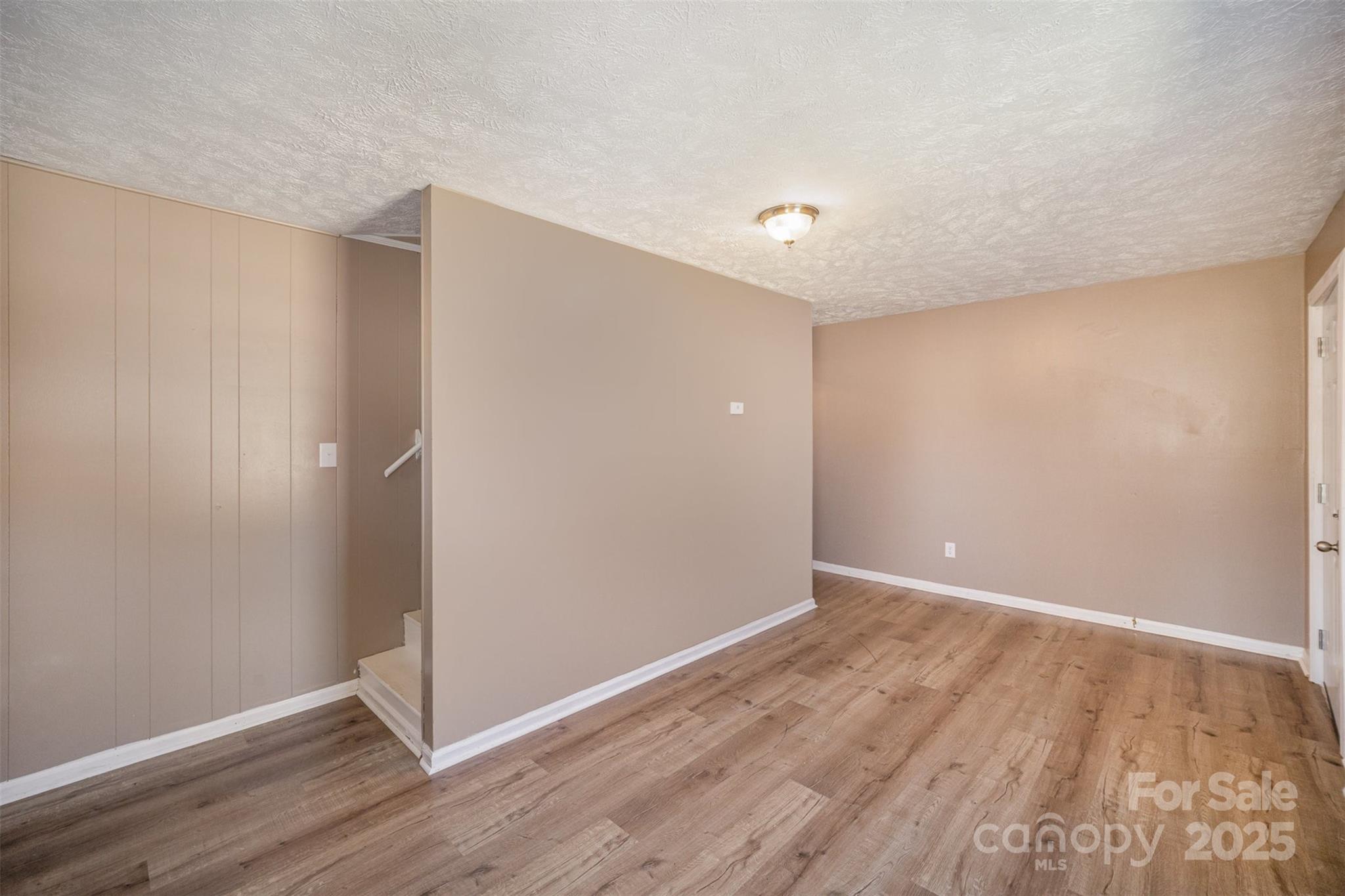 15 Gumtree Street Property Photo 12