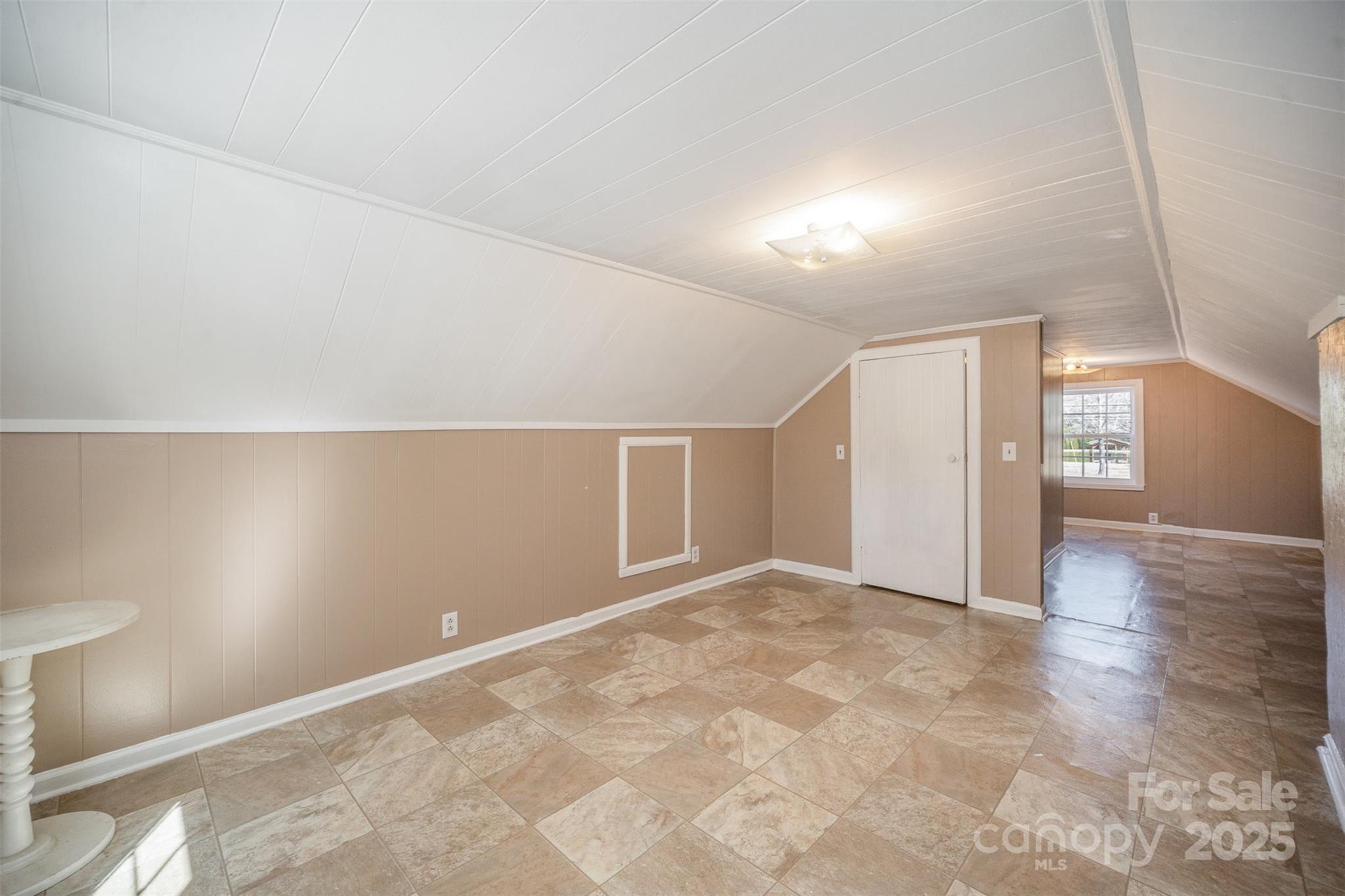 15 Gumtree Street Property Photo 16