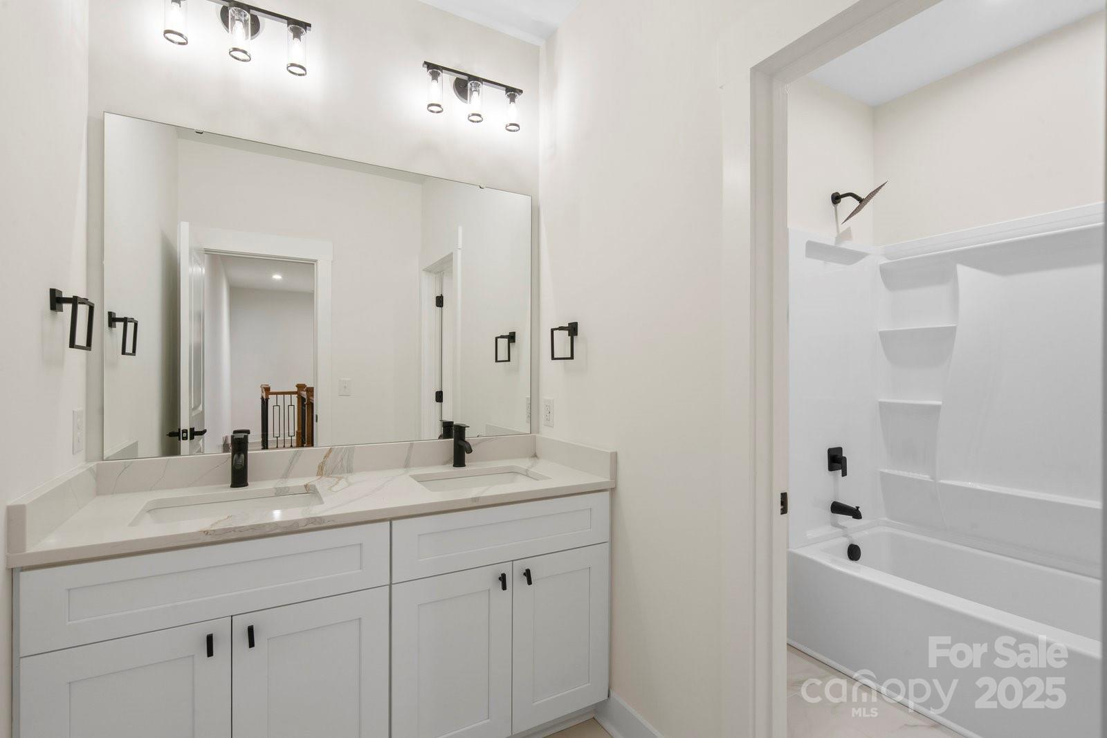 10405 Briarhurst Place 18 Property Photo 4