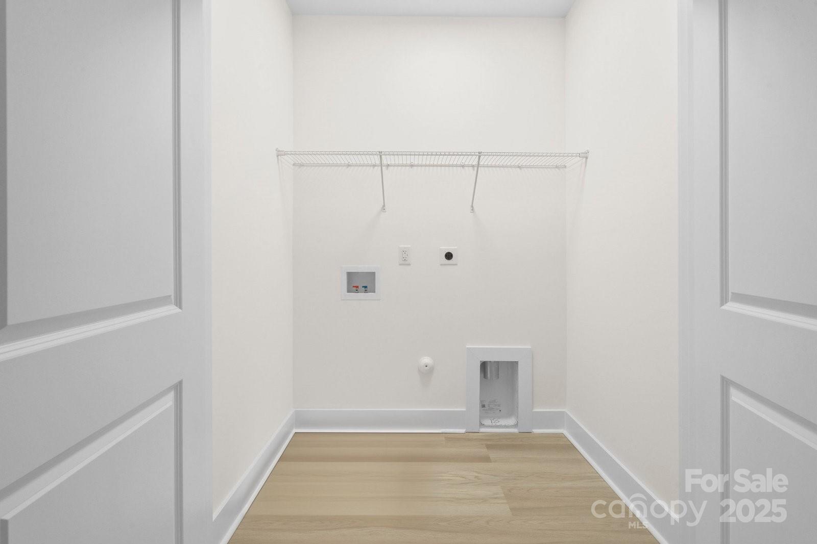 10405 Briarhurst Place 18 Property Photo 5