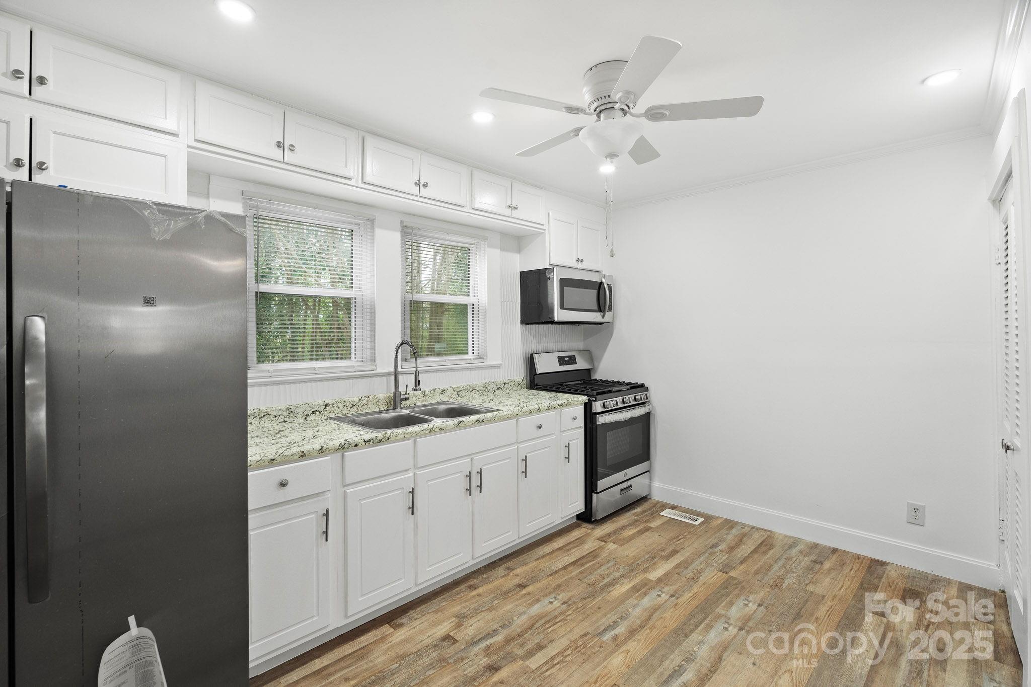 321 Coleman Avenue Property Photo 8