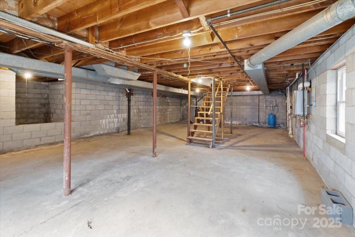 2599/2611 Old Mars Hill Highway Property Photo 26