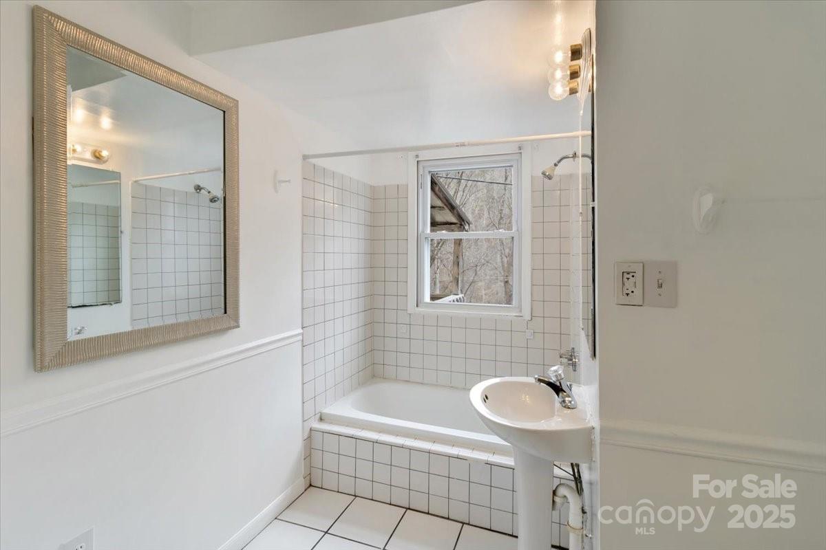 2599/2611 Old Mars Hill Highway Property Photo 40