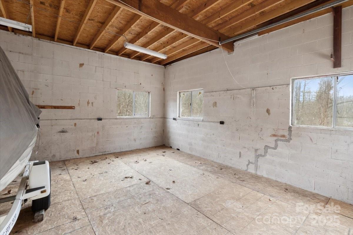 2599/2611 Old Mars Hill Highway Property Photo 45