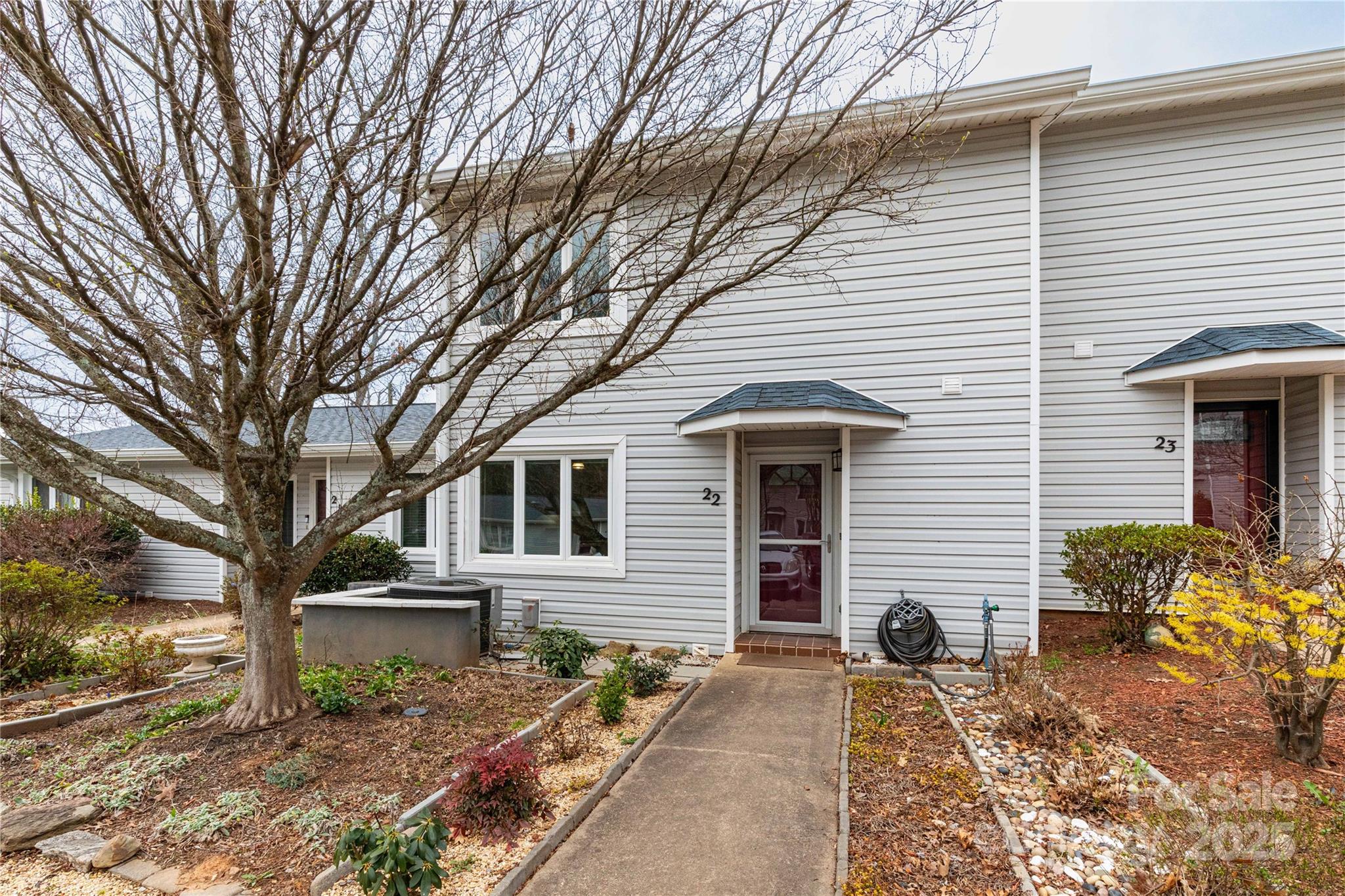 22 Hollybrook Drive Property Photo 1