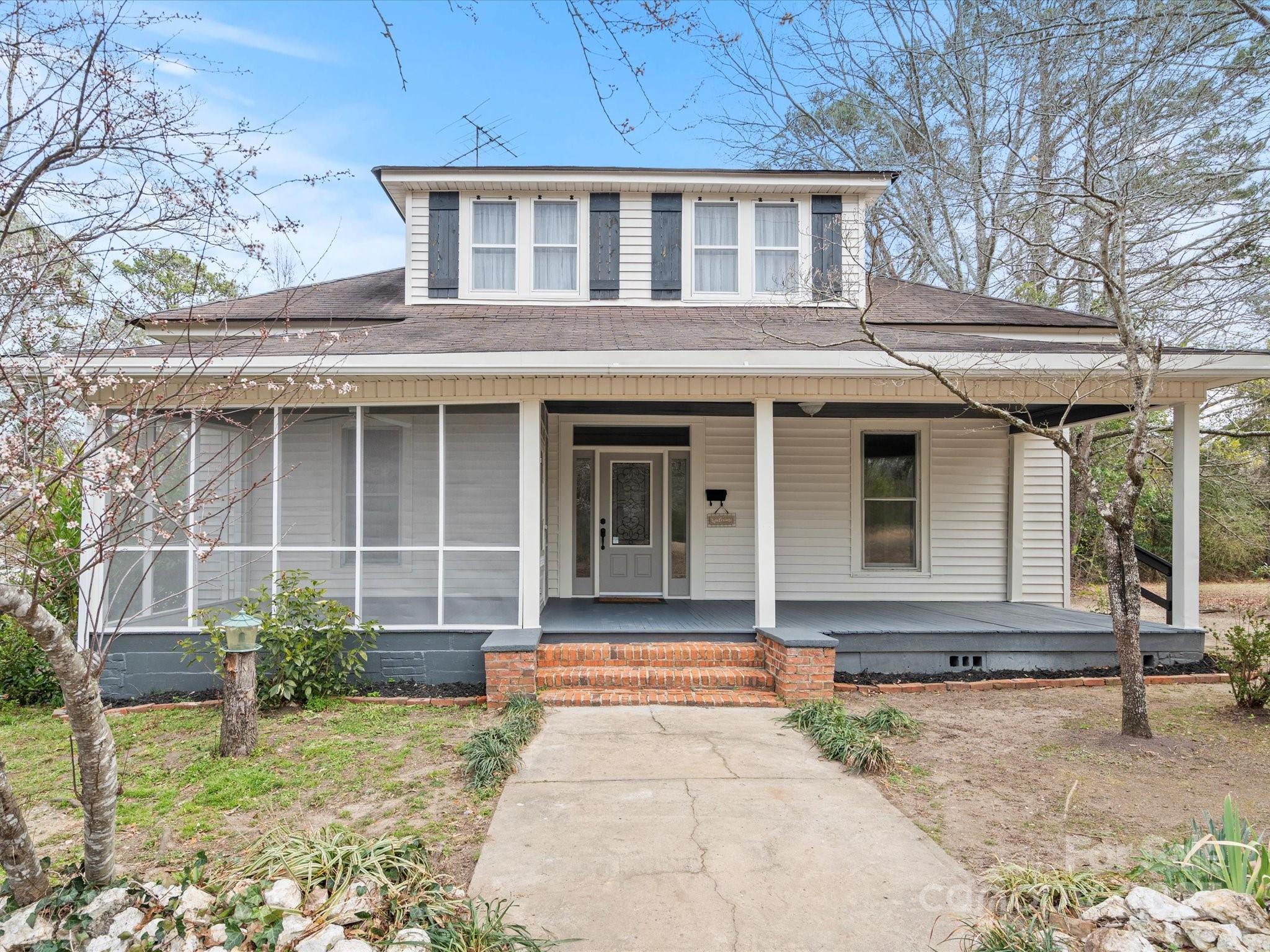 149 Crescent Drive Property Photo