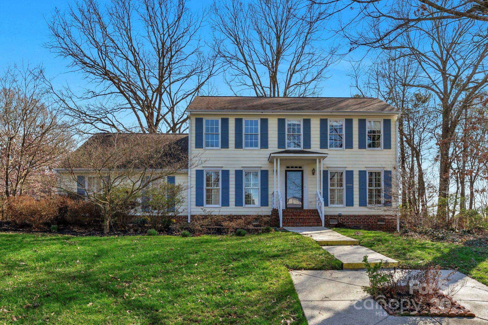 2301 Lynbridge Drive Property Photo