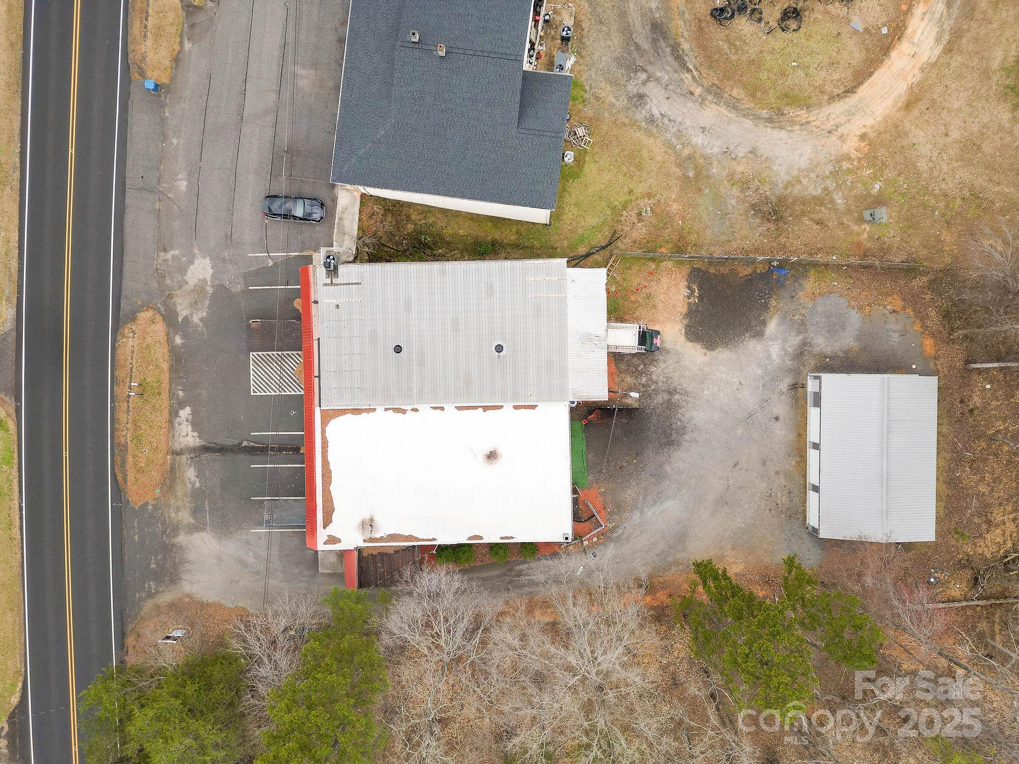 1489 N Main Street Property Photo 7