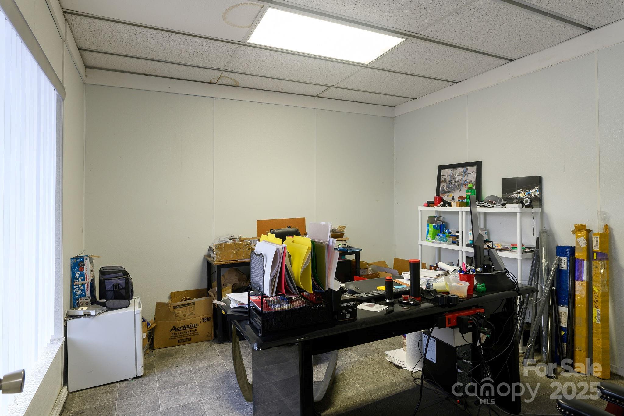 1489 N Main Street Property Photo 11