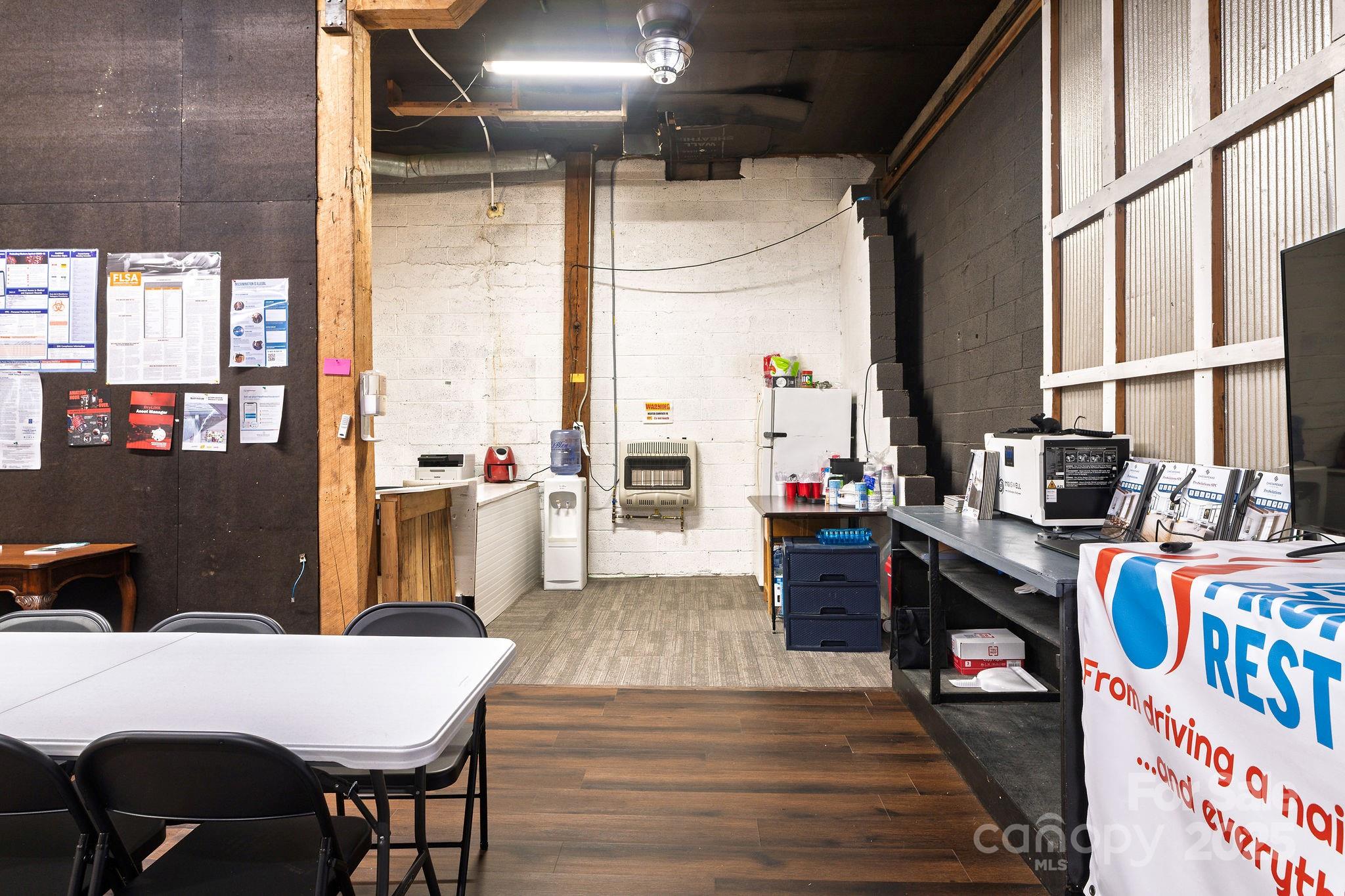 1489 N Main Street Property Photo 34