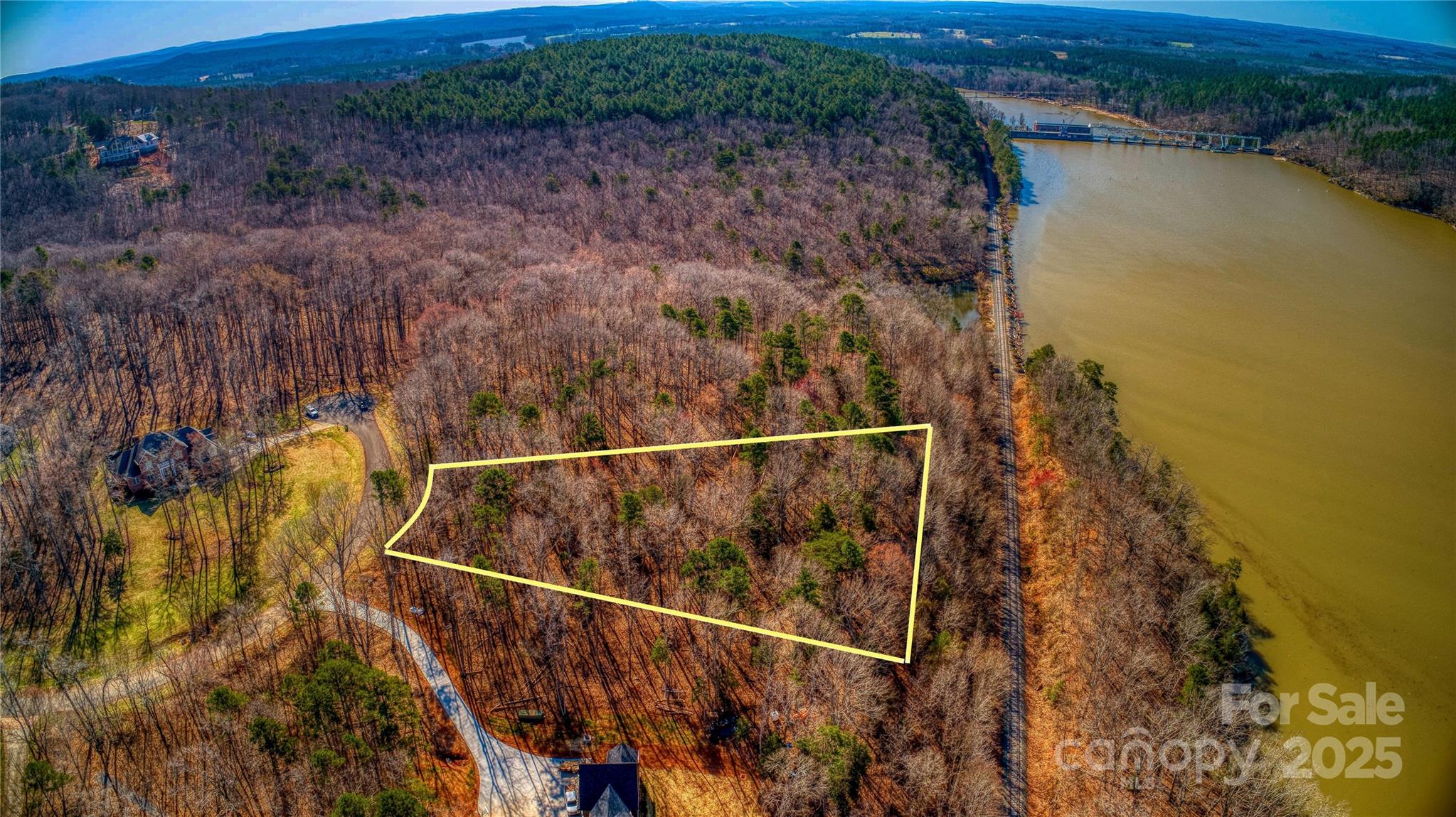 2454 Rocky Cove Lane Property Photo 2