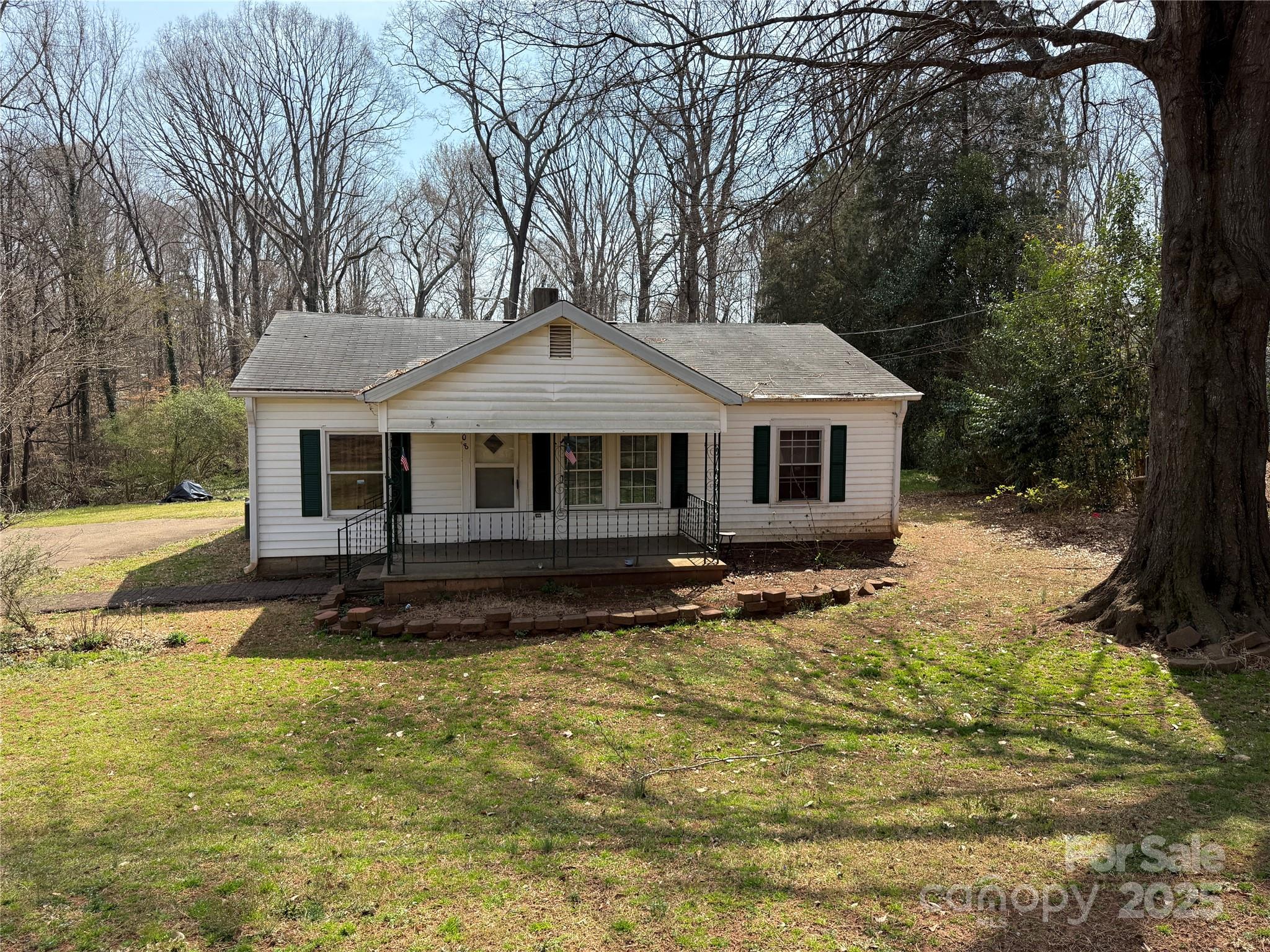 208 River Loop Road Property Photo