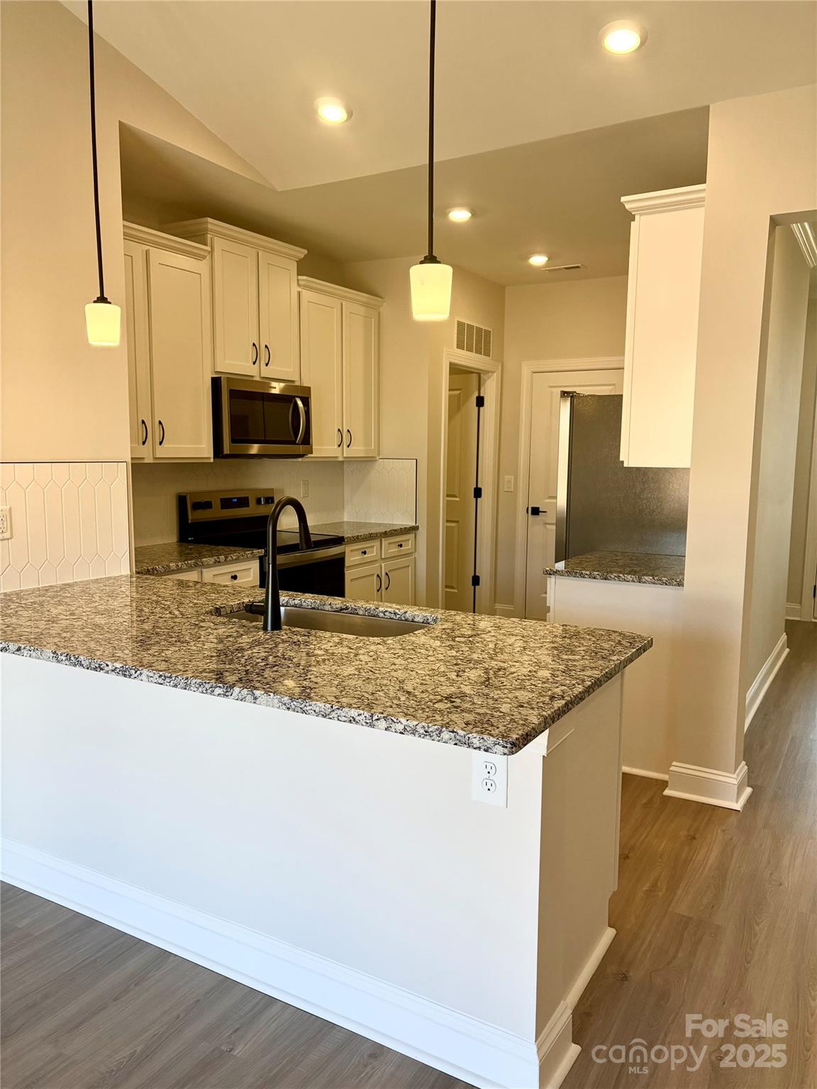 125 Jacobs Hill Place Property Photo 13