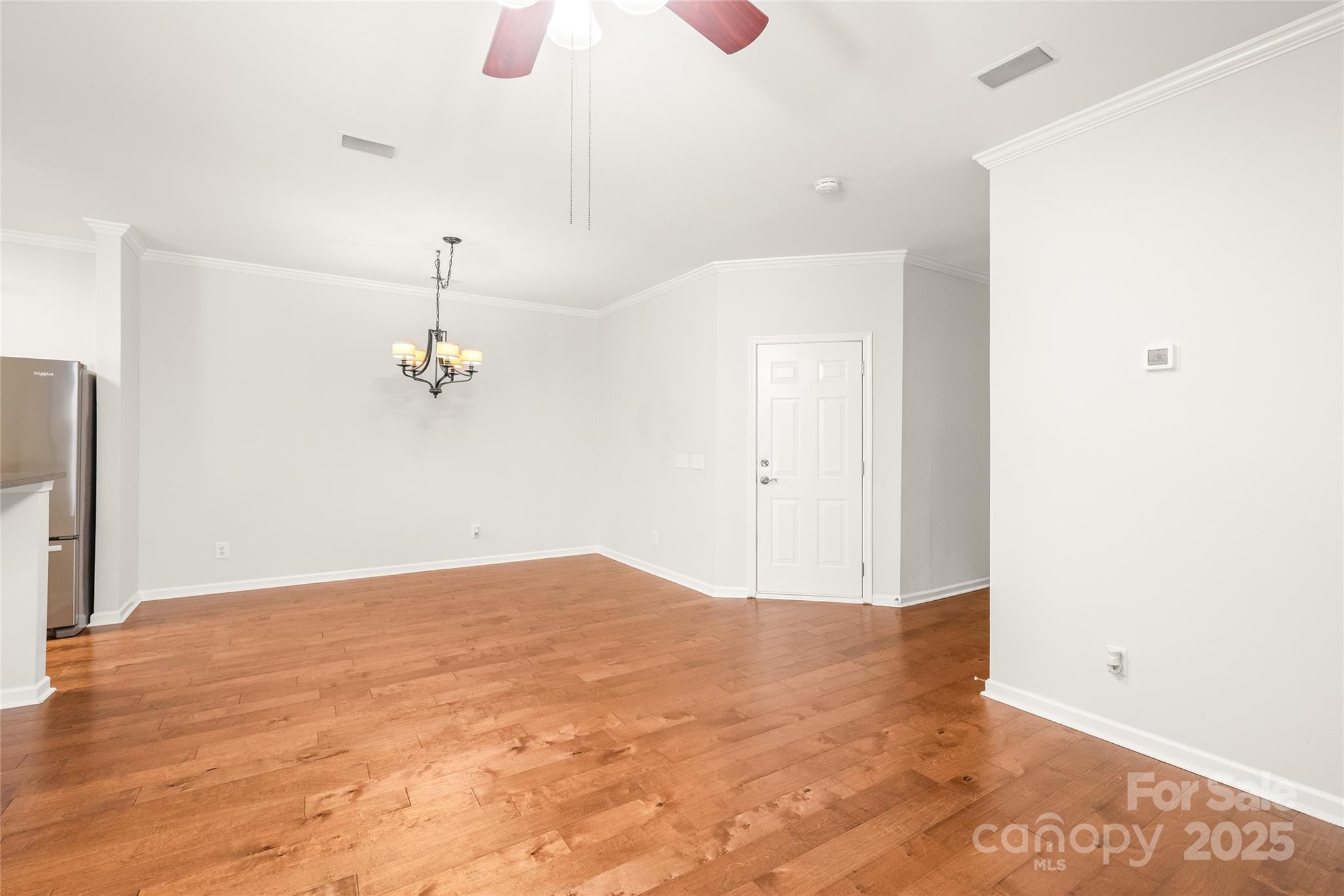 16911 Commons Creek Drive Property Photo 6