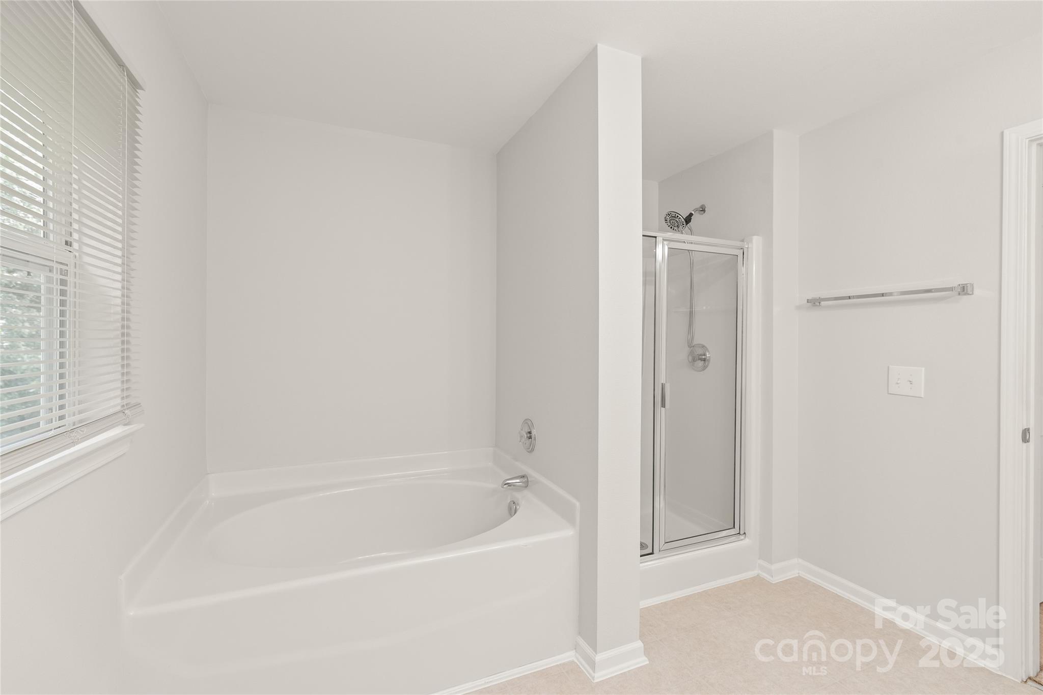 16911 Commons Creek Drive Property Photo 17