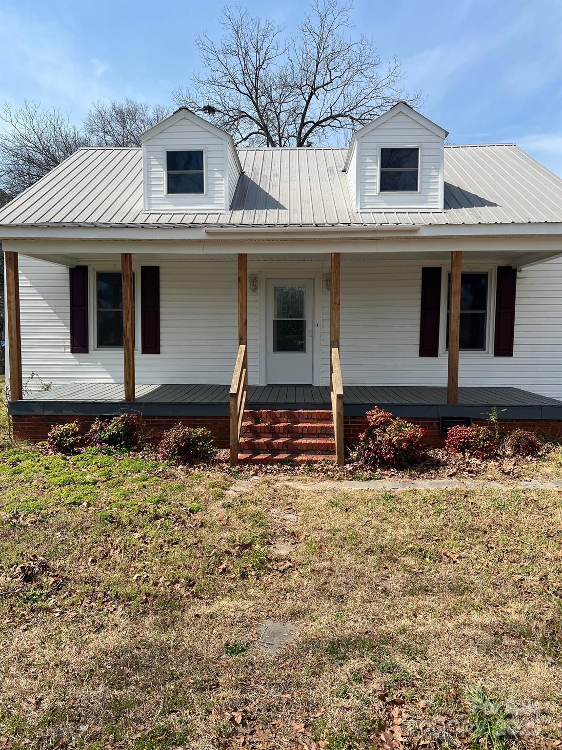 165 West Street Property Photo