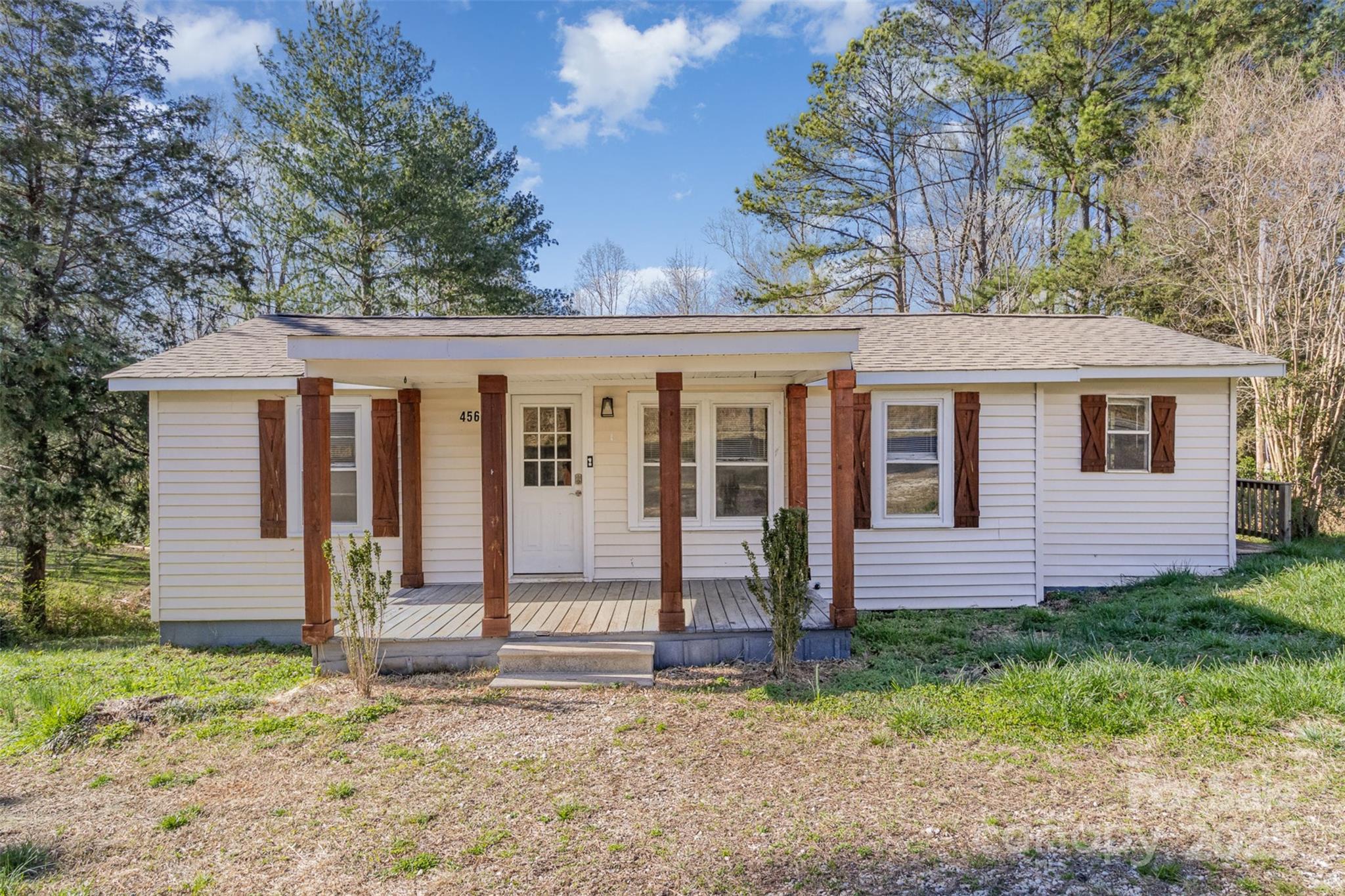 456 Burnt Gin Road Property Photo