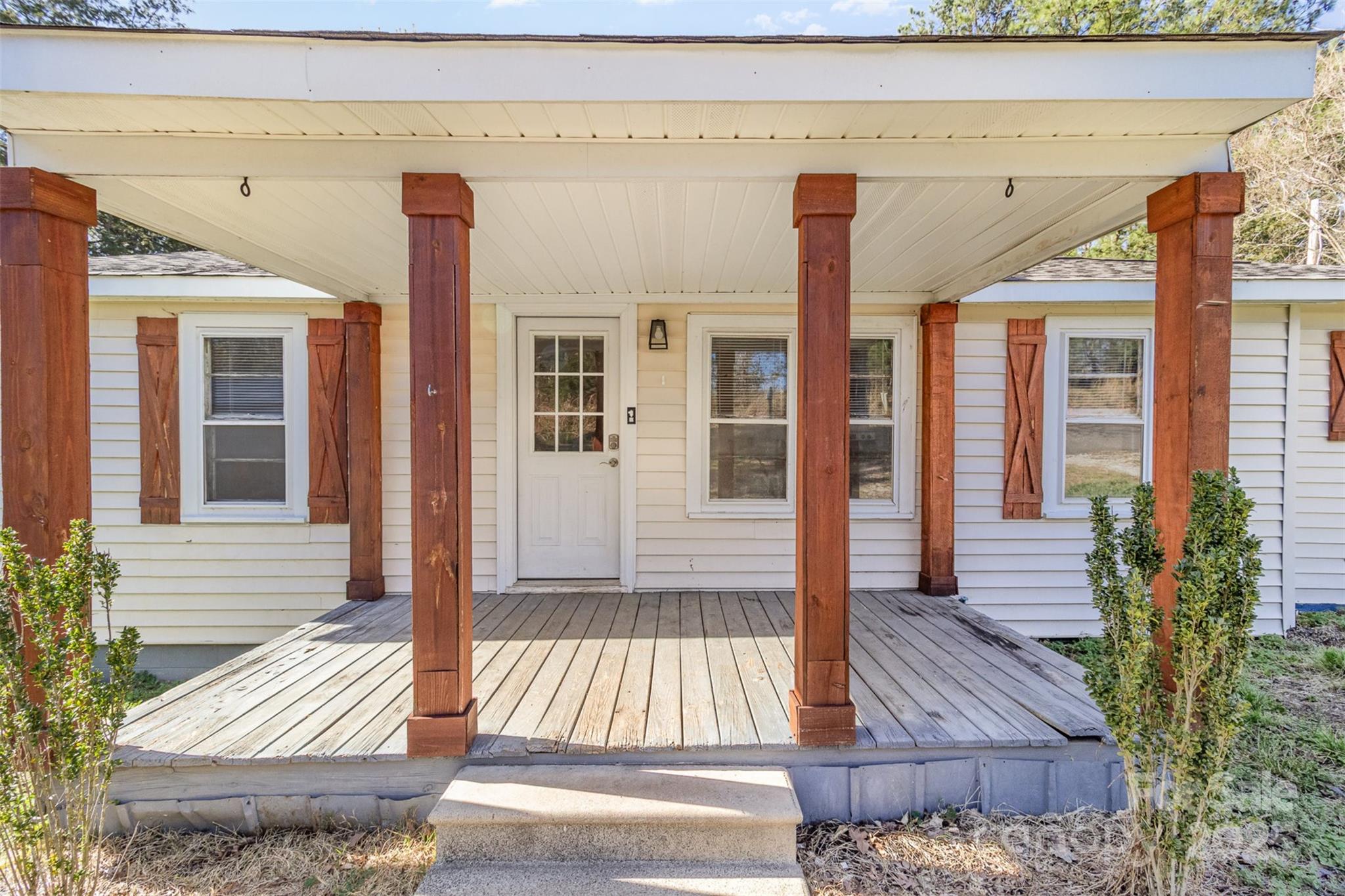 456 Burnt Gin Road Property Photo 2